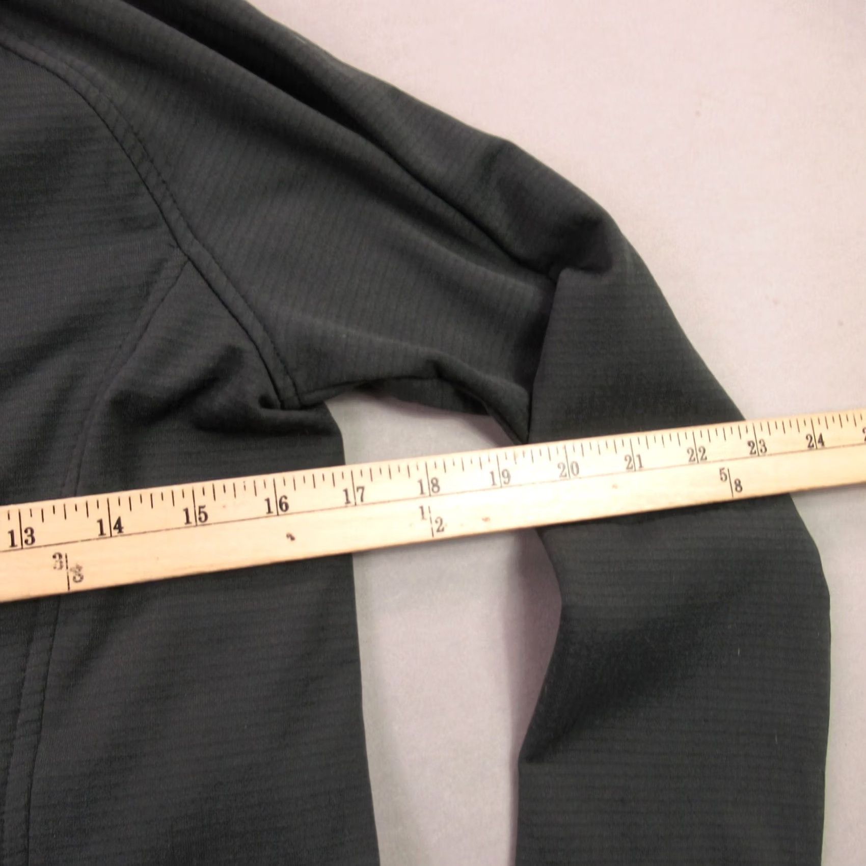 The North Face The North Face Jacket Womens Small Full Zip Long Sleeve Gray Outdoors Pockets Size S / US 4 / IT 40 - 7 Thumbnail