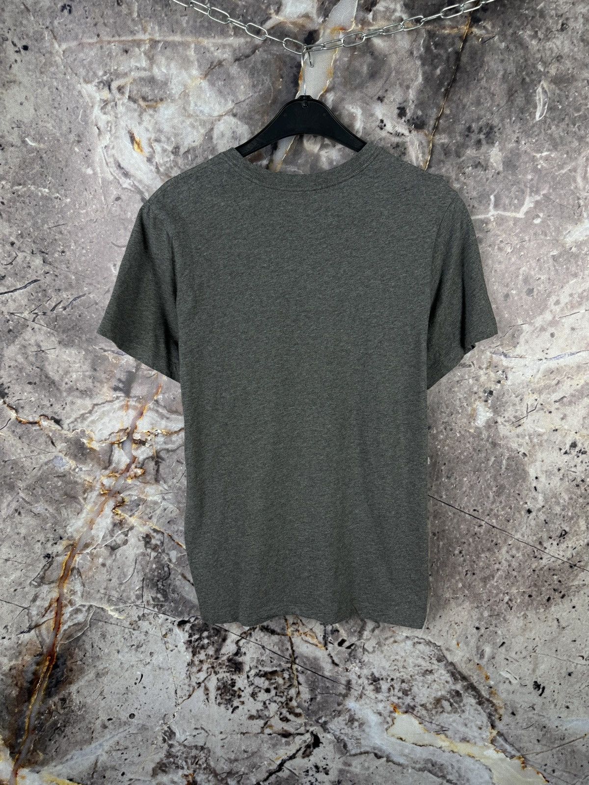 Nike Men’s Nike Swoosh T-Shirt Gray Red Streetwear Size Medium Size US M / EU 48-50 / 2 - 11 Thumbnail