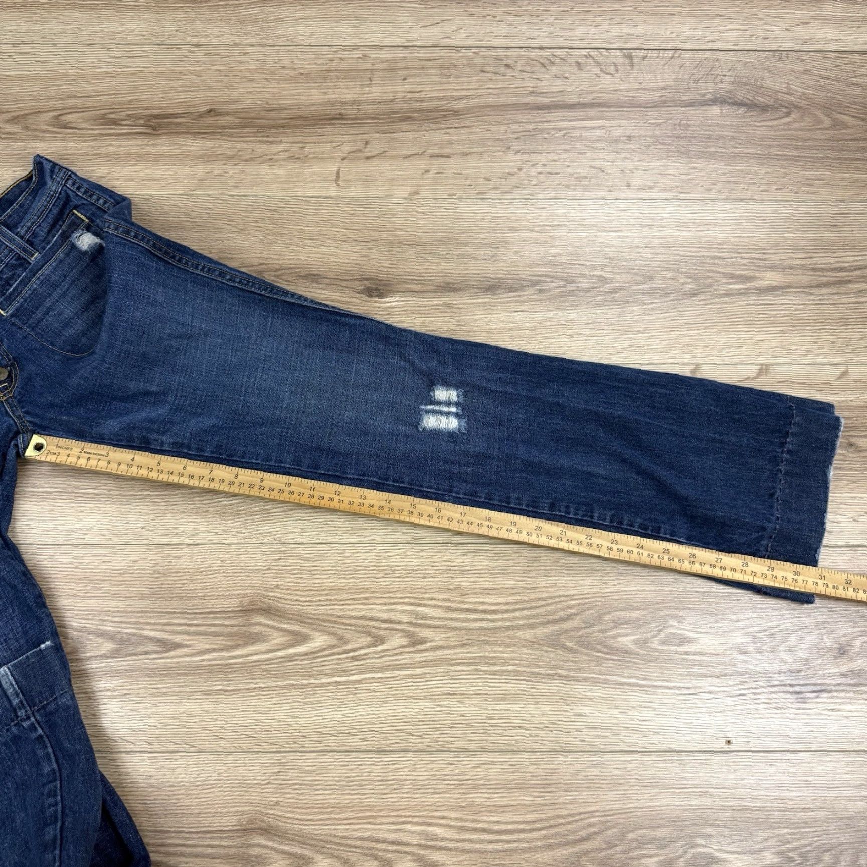 Old Navy Old Navy Jeans Women's Ultra Low Rise Slim Bootcut Button Fly 6 Distressed Blue Regular 31in Inseam Size 28" / US 6 / IT 42 - 7 Thumbnail