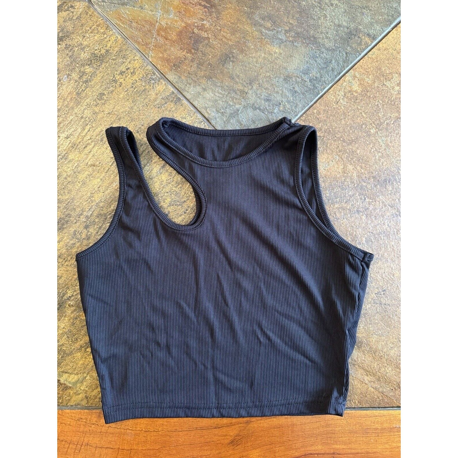Shein SHEIN Crop Tank Black Size Medium Size M / US 6-8 / IT 42-44 - 2 Thumbnail