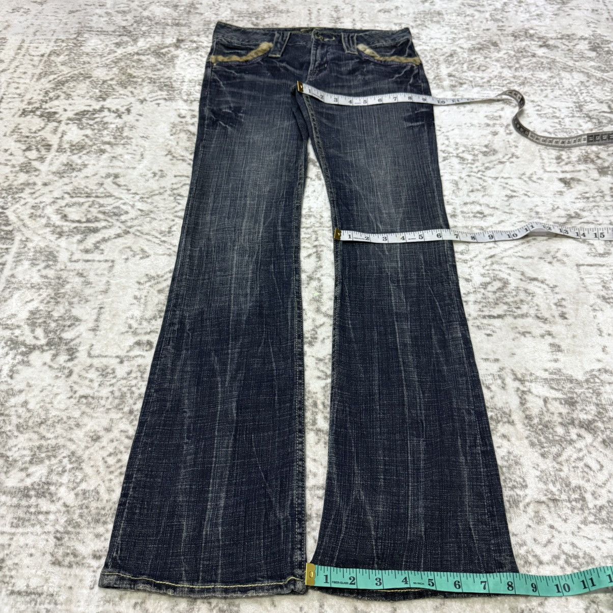 Tornado Mart Oririn Japan Studded Hairy Leopard Details Flared Jeans Size 27" / US 4 / IT 40 - 11 Thumbnail