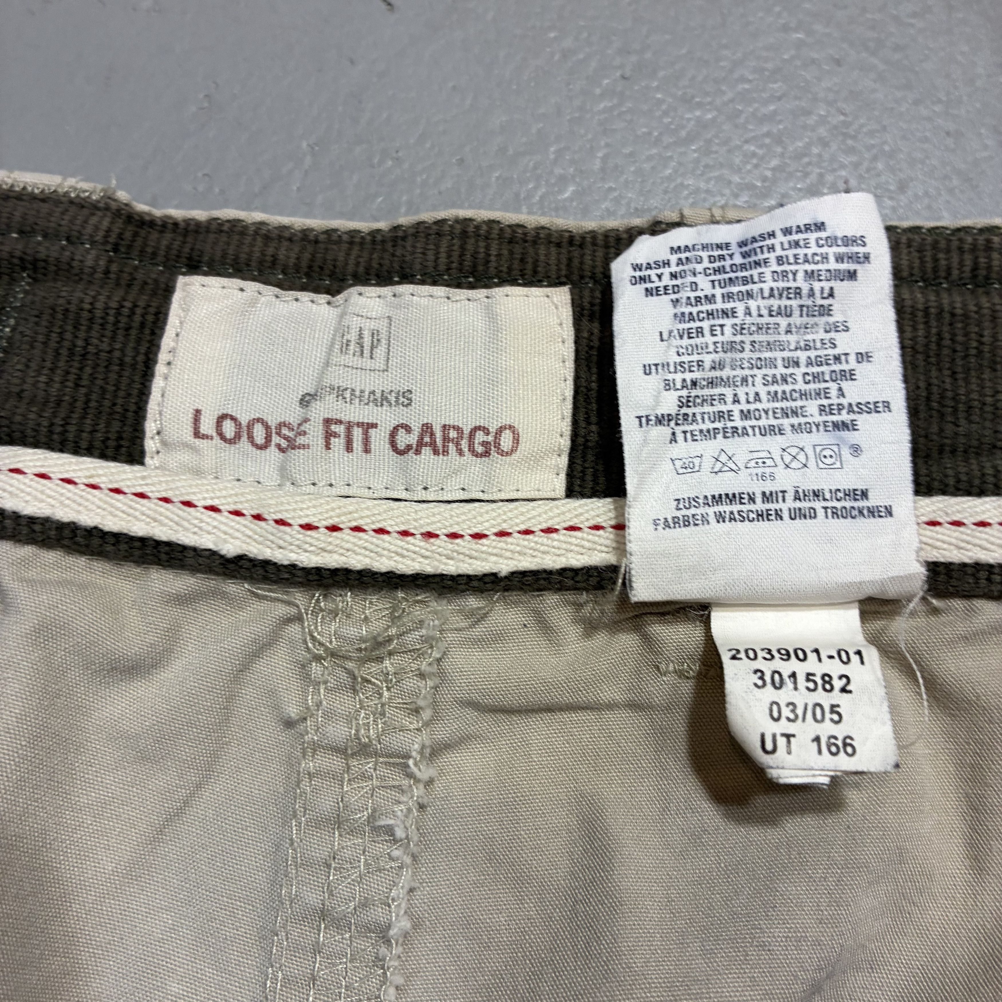 Gap Y2K Gap Loose Fit Baggy Khaki Cargo Pants Drawstring Size US 35 - 8 Thumbnail