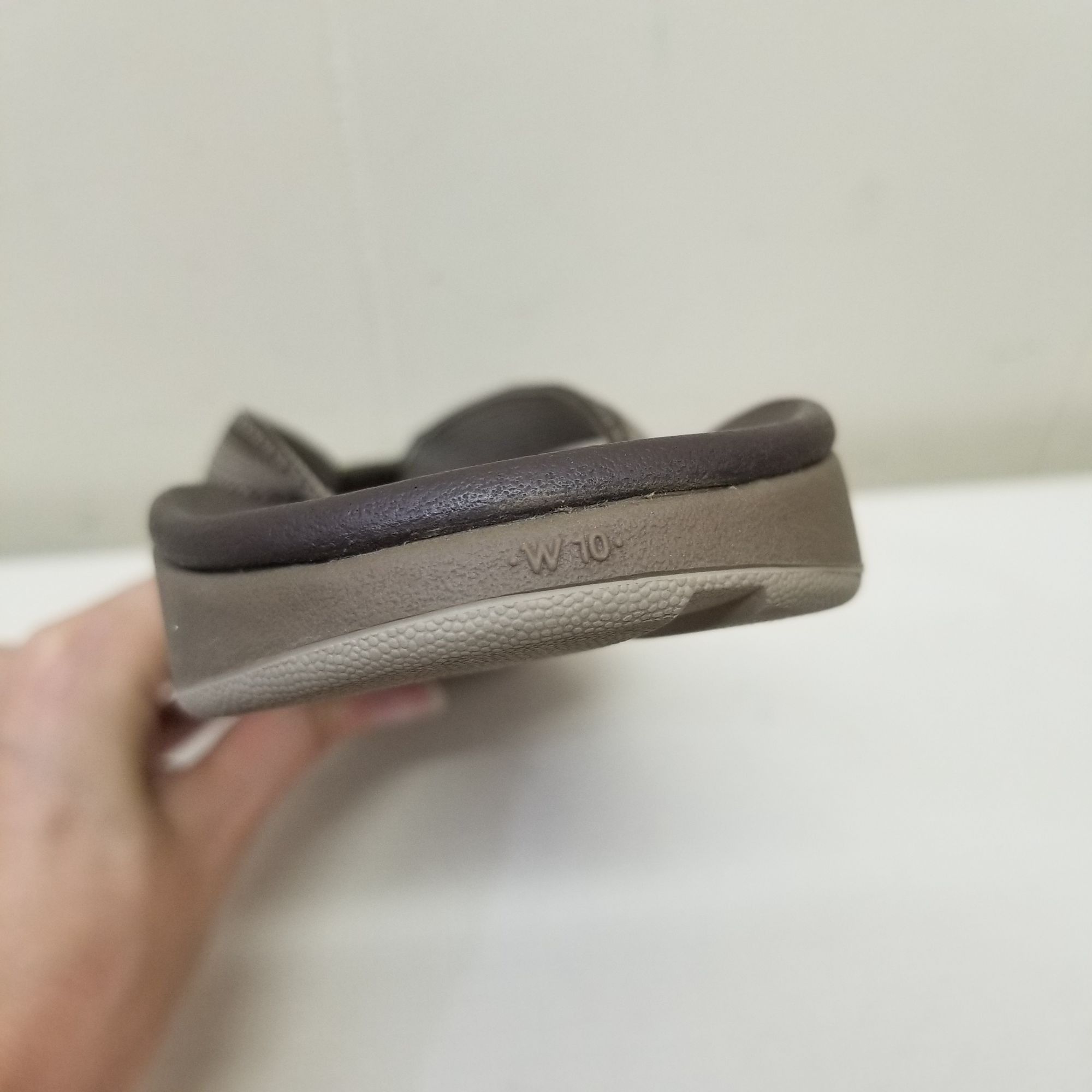 Chaco Chaco Classic Brown Tan Sandals Flip Flops 10 Comfort Walkin Size US 10 / IT 40 - 3 Thumbnail
