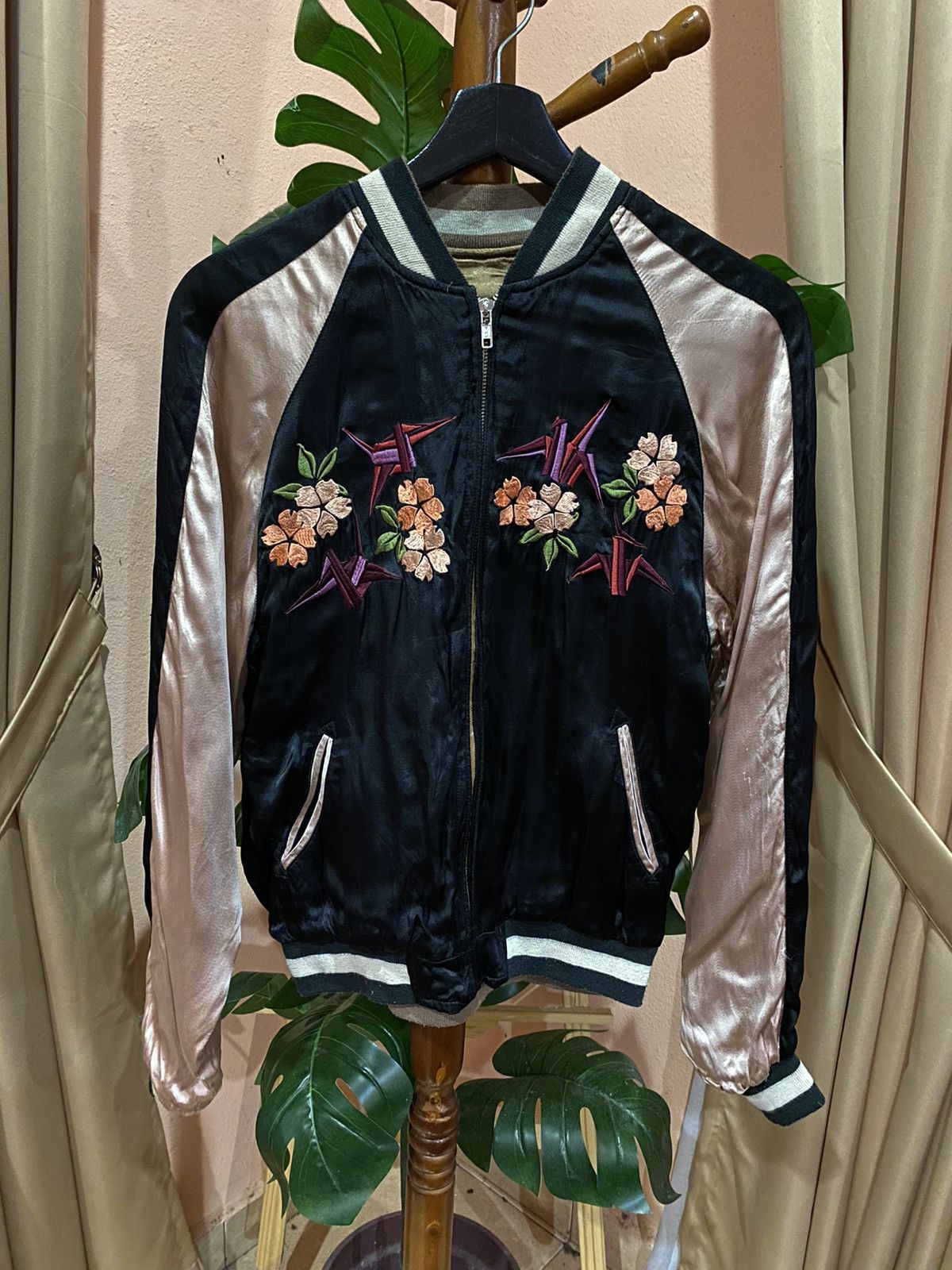 Other SUKAJAN BACK STREET CRAWLER SOUVENIR REVERSIBLE RAYON JACKET Size US S / EU 44-46 / 1 - 3 Thumbnail