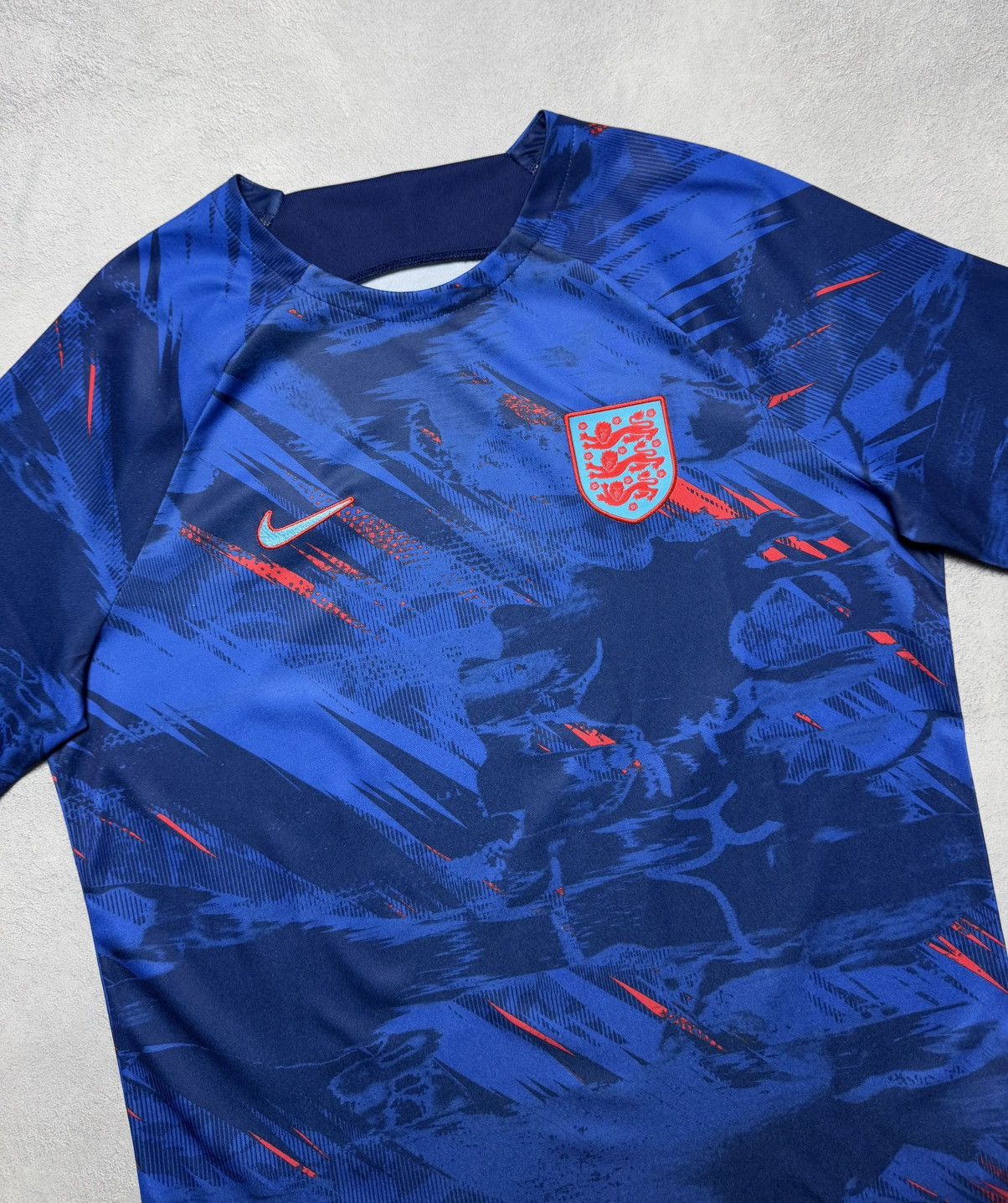 Nike England 2022 2023 Pre-Match Shirt Soccer Jersey Nike Size US L / EU 52-54 / 3 - 3 Thumbnail