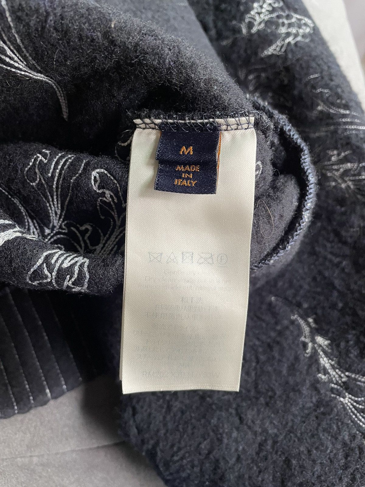Louis Vuitton Louis Vuitton Flower Logo Embroidered Wool Hoodie Size US M / EU 48-50 / 2 - 9 Thumbnail