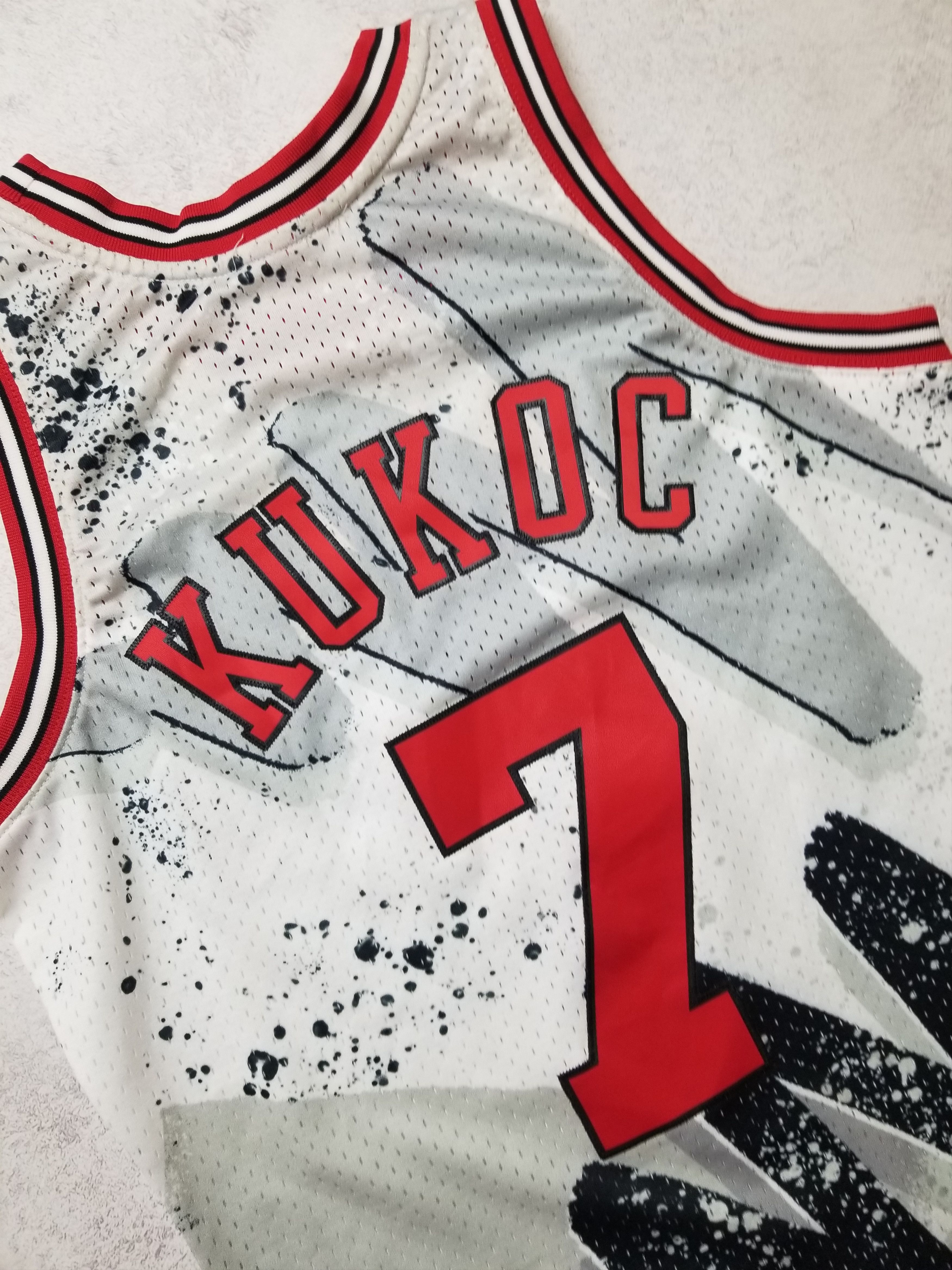 Mitchell & Ness Chicago Bulls 7 Toni Kukoc Hyper Hoops Swingman Jersey Size US S / EU 44-46 / 1 - 6 Thumbnail