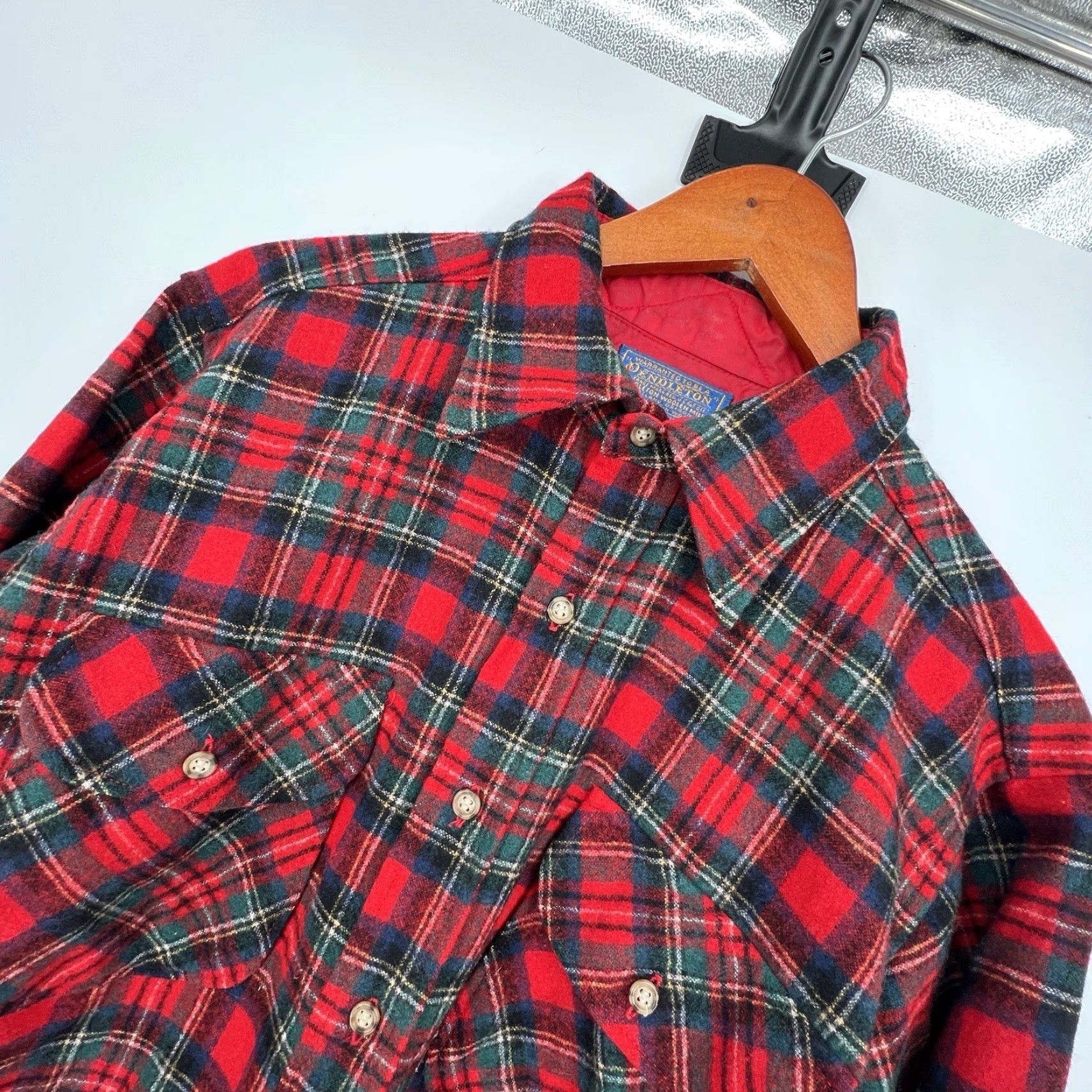 Pendleton Pendleton Board Shirt Men M Vintage Red Plaid Wool Flannel Long Sleeve Button-Up 70s 80s MiUSA Vintage Groovy Outdoor Classic Vintage Size US M / EU 48-50 / 2 - 2 Thumbnail