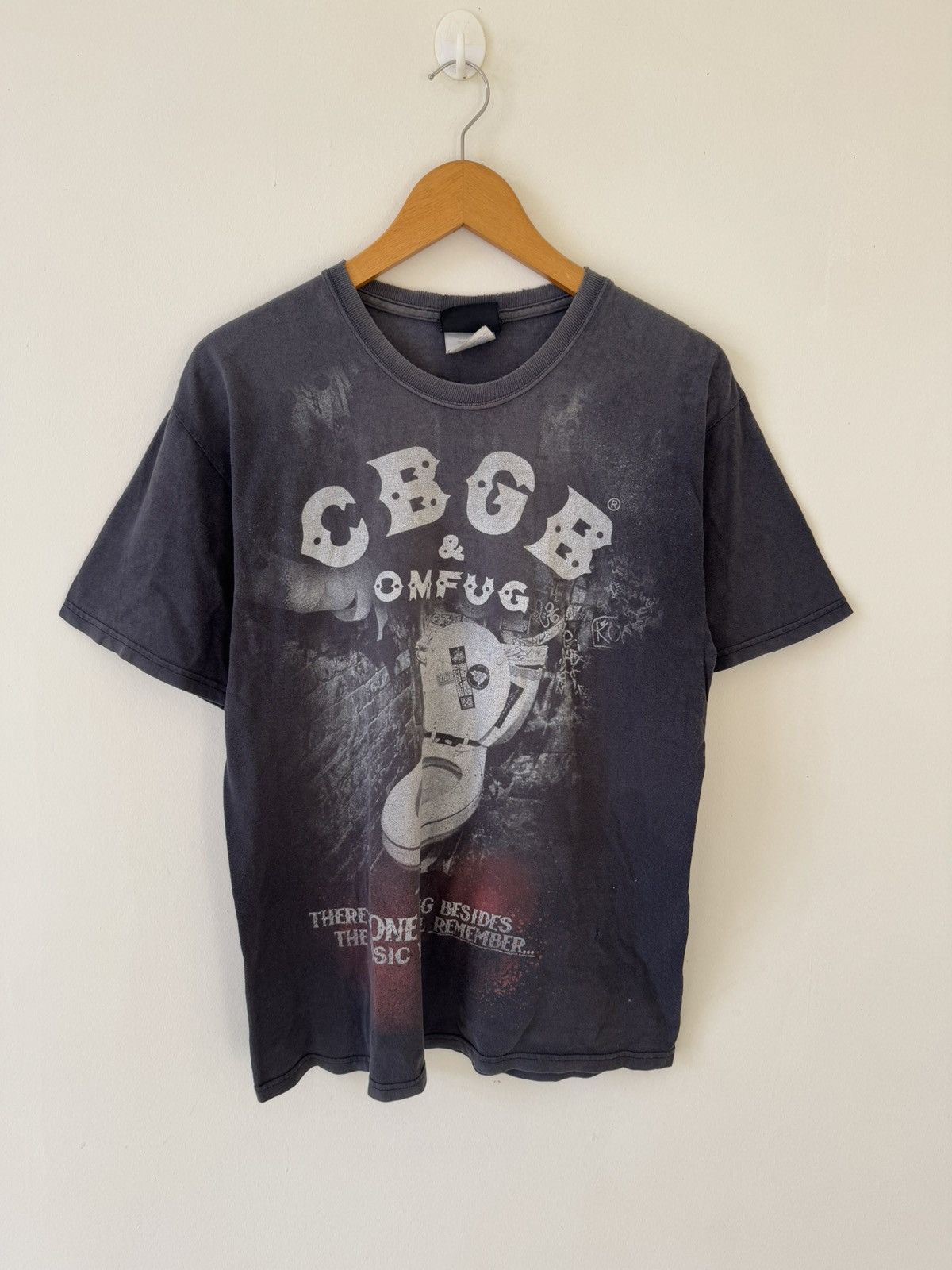 Band Tees VINTAGE CBGB & OMFUG OUR TOILET TOUR Size US M / EU 48-50 / 2 - 1 Thumbnail