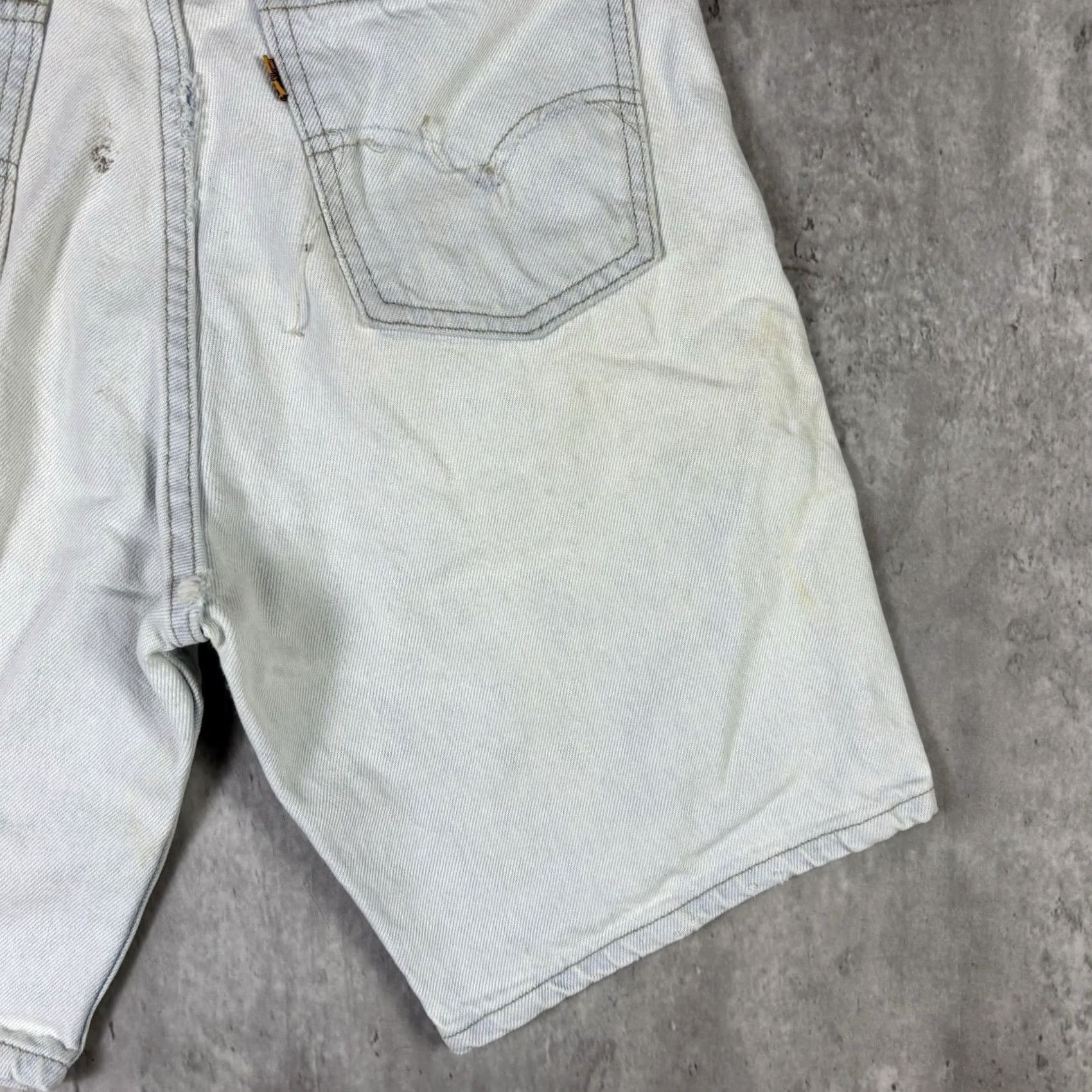 Levi's VINTAGE Levi's 505 Blue Light Wash Bermuda Shorts Mens 30 90s USA Tan Orange Tab Casual Jorts denim Size US 30 / EU 46 - 3 Thumbnail