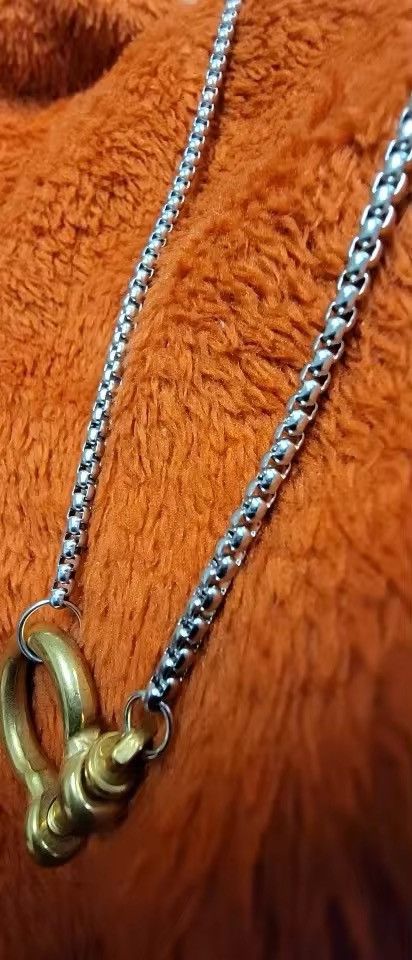 The Unbranded Brand Gold Silver Horseshoe Charm Necklace Unisex Size ONE SIZE - 4 Thumbnail