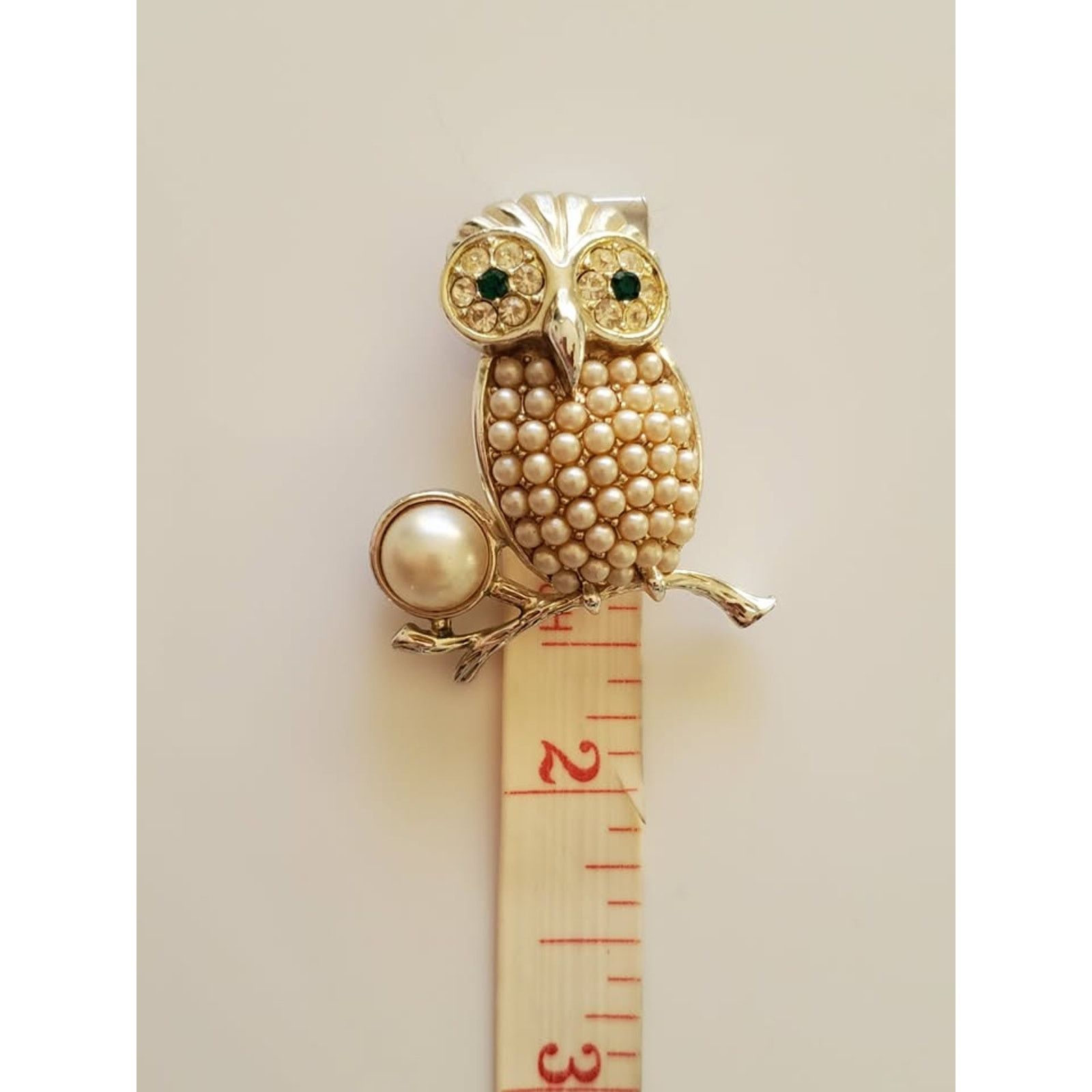 Other Vintage Sarah Coventry Faux Pearl and Green Eyes Owl Brooch Size ONE SIZE - 4 Thumbnail