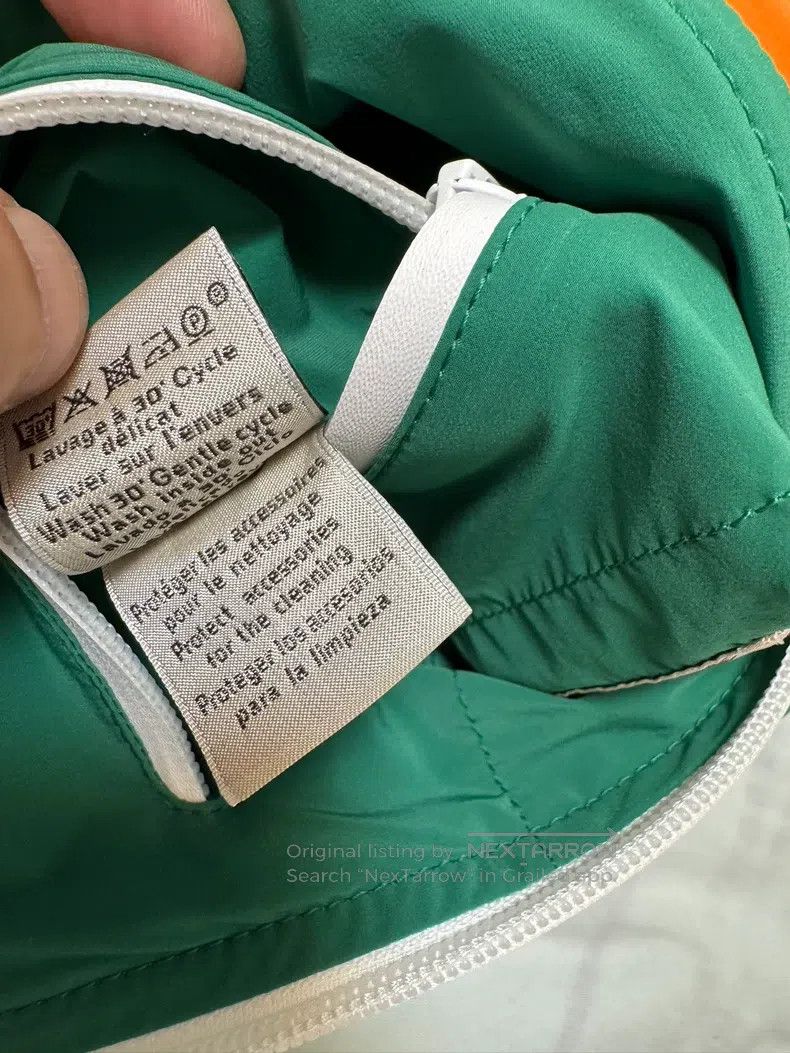 Hermes Hermes Vest, capsule vest. Hood can be stowed away. Size US M / EU 48-50 / 2 - 8 Thumbnail