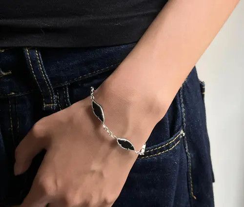 Jewelry Silver Chain Bracelet with Black Leaf-Shaped Accents Size ONE SIZE - 4 Thumbnail
