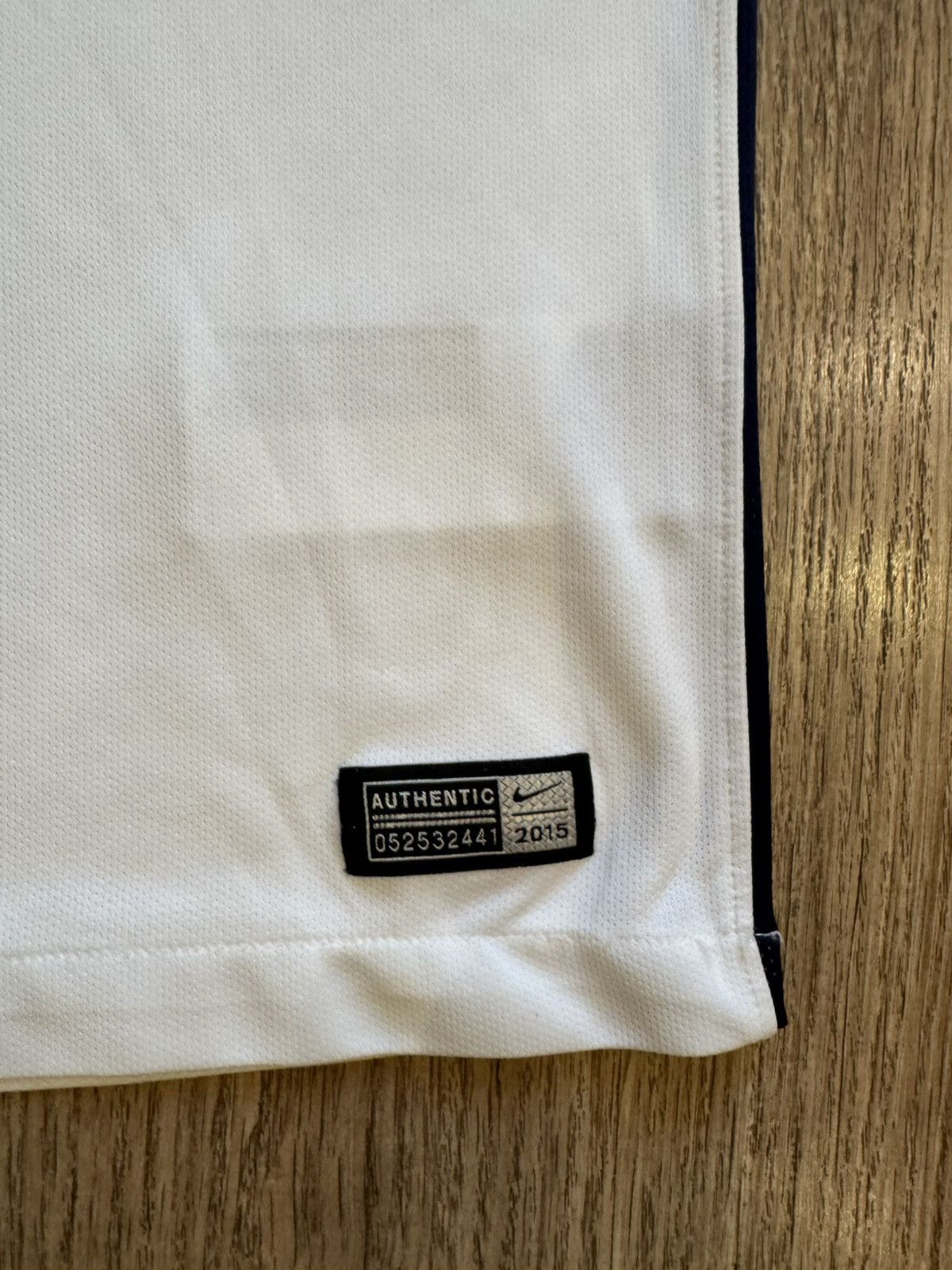 Nike PARIS SAINT-GERMAIN PSG 2015/2016 NIKE FOOTBALL JERSEY SIZ M Size US M / EU 48-50 / 2 - 4 Thumbnail