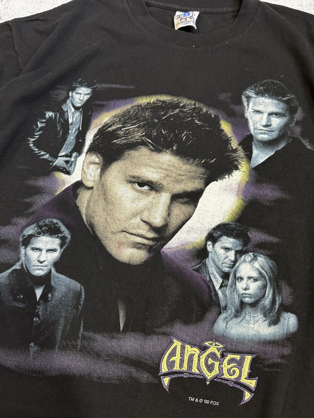 Vintage Rare Vintage 2000 Buffy the Vampire slayer t shirt Angel Size US L / EU 52-54 / 3 - 7 Thumbnail