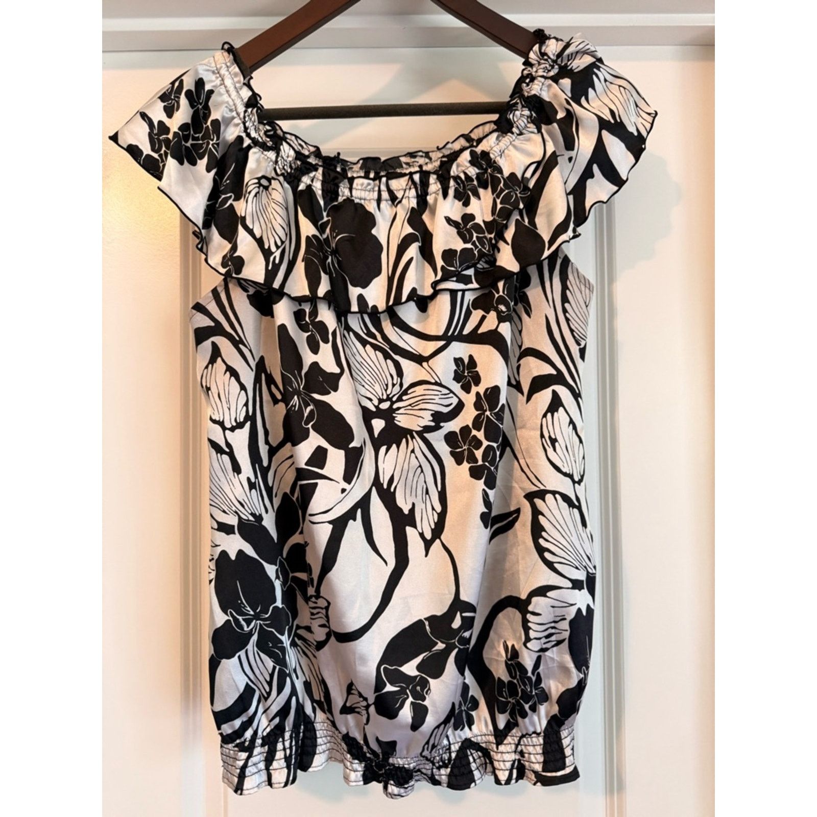 & Other Stories Cato Black and White Floral Ruffle Off-Shoulder Top Size M / US 6-8 / IT 42-44 - 1 Thumbnail