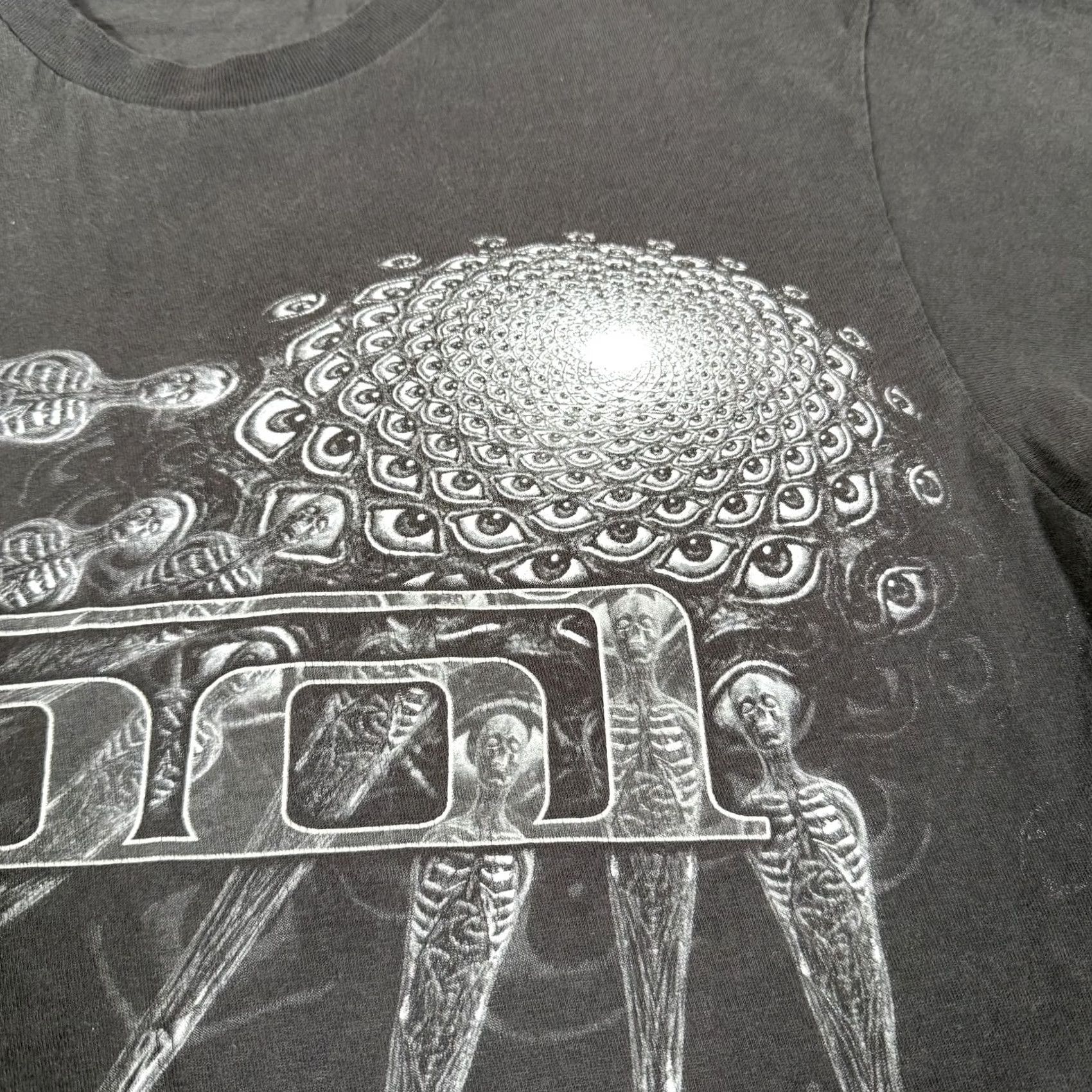 Vintage Tool Shirt Mens M Gray Spectre Spikes Band Music Tour Concert 2017 Rock Tee Size US M / EU 48-50 / 2 - 4 Thumbnail