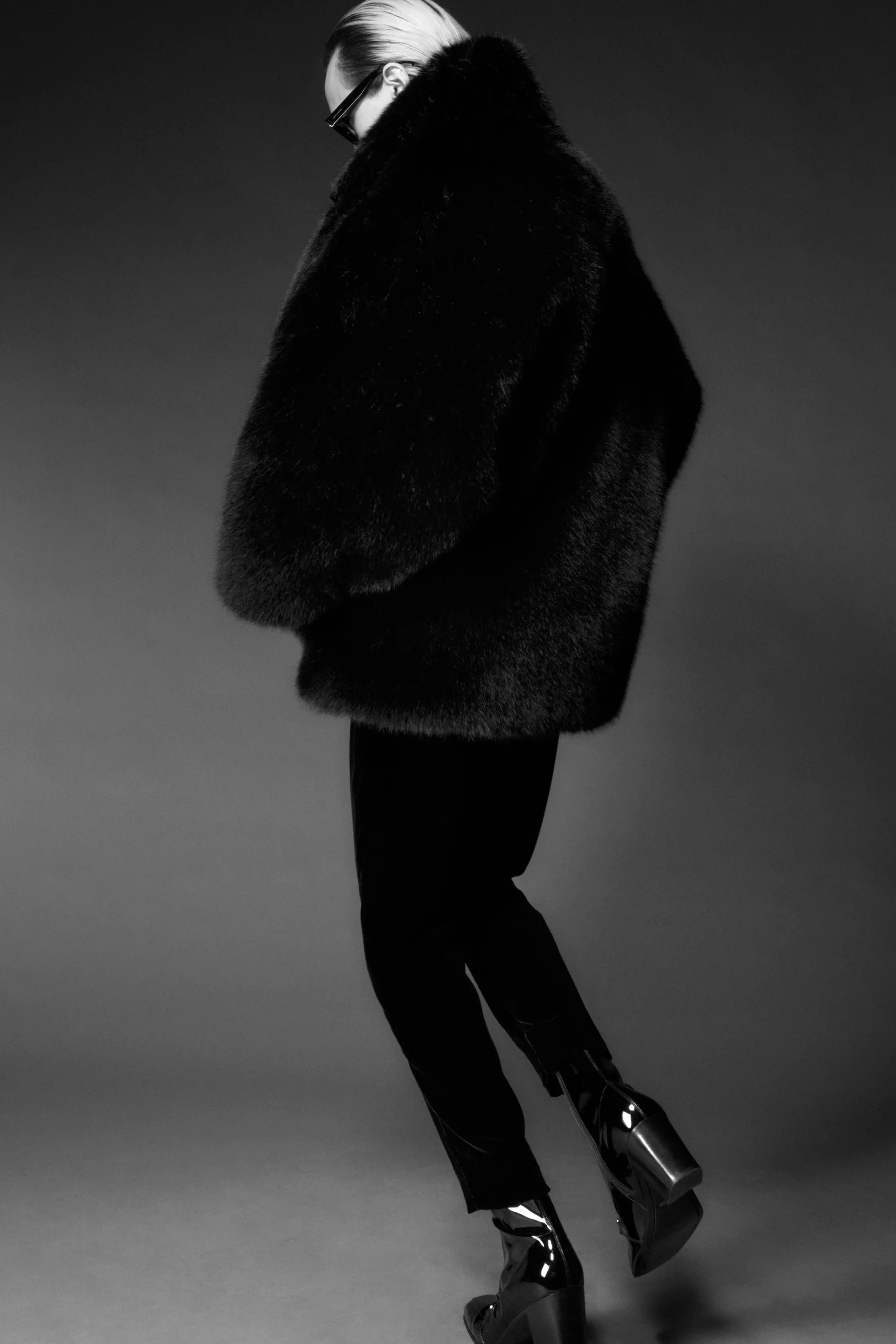 FW22 Saint Laurent Carrot-Fit Pants in Silk Velvet