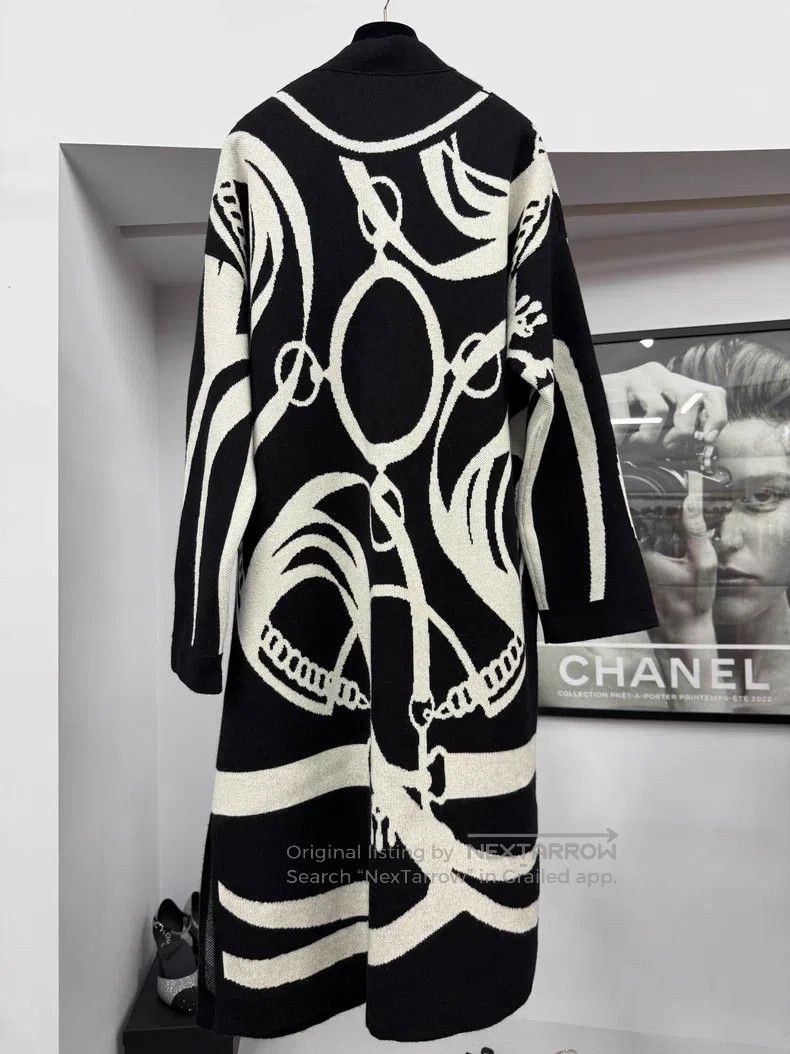 Hermes Hermes Long Black and White Cashmere Knit Cardigan Size XXS / US 00 / IT 34 - 3 Thumbnail