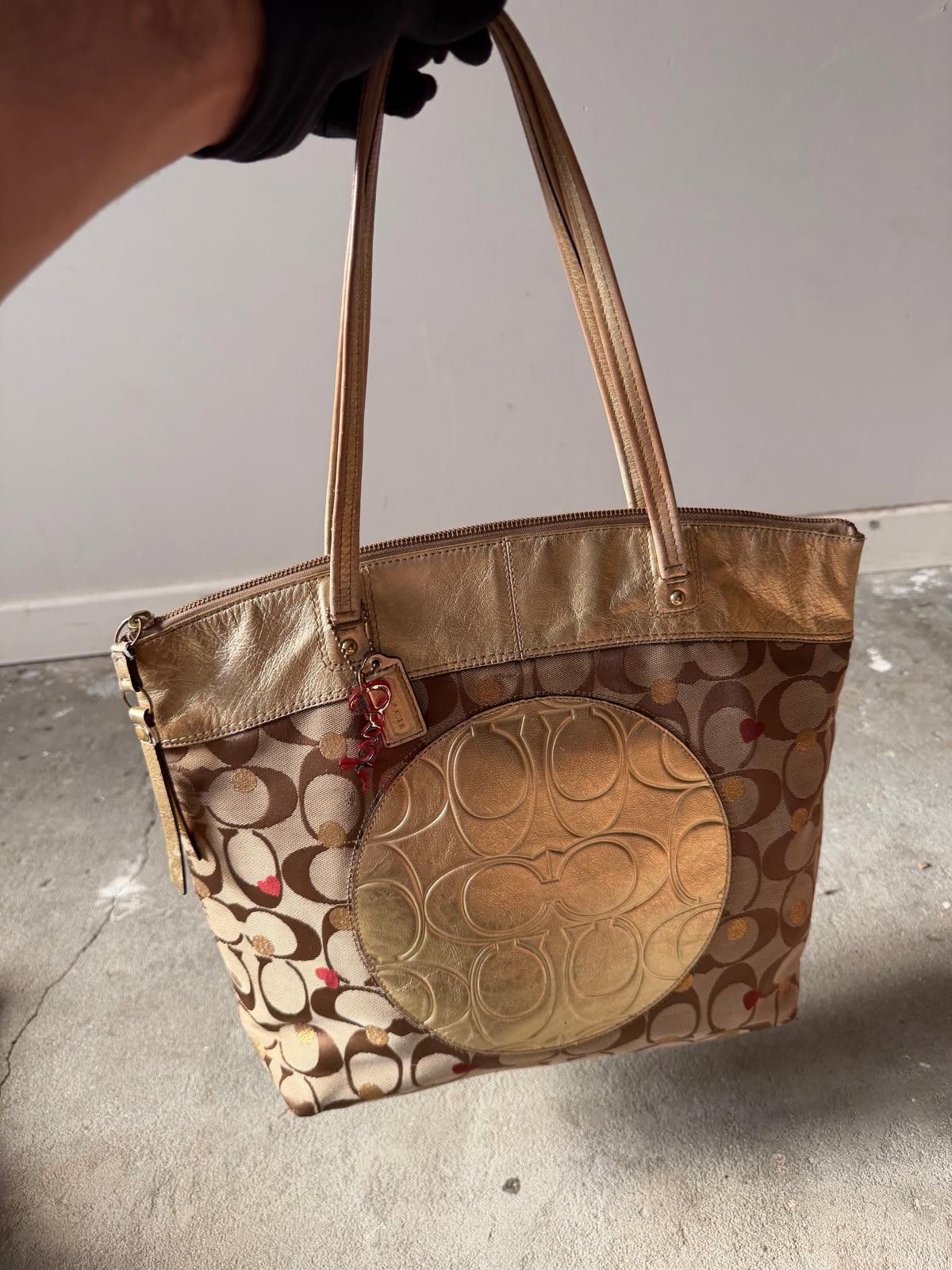 Coach Coach Signature Laura Secret Heart Tote Bag Beige/Gold Size ONE SIZE - 5 Thumbnail