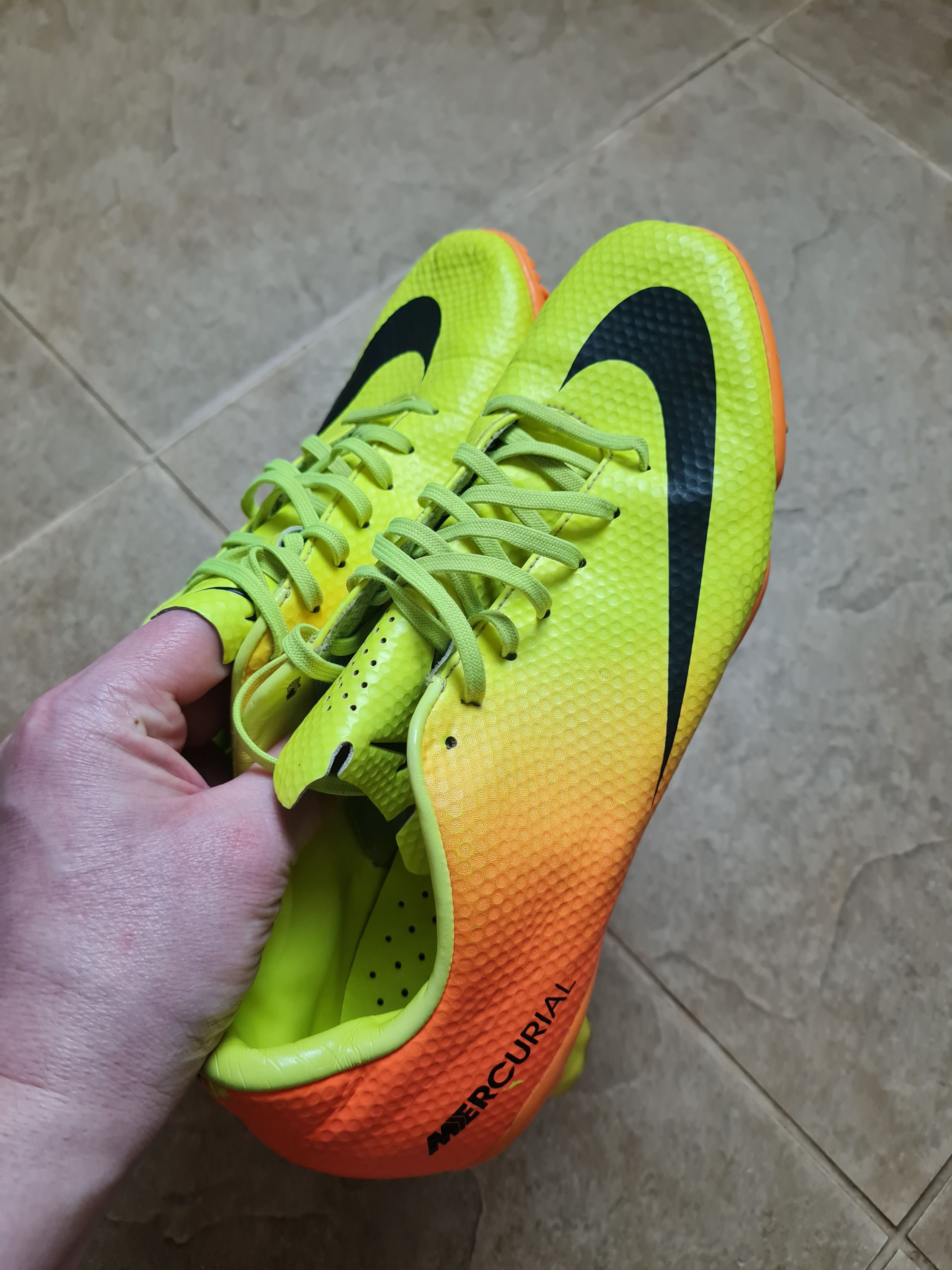 Nike Nike Mercurial Victory IV FG Football Size 7.5 Uk 55447-708 Size US 8.5 / EU 41-42 - 9 Thumbnail