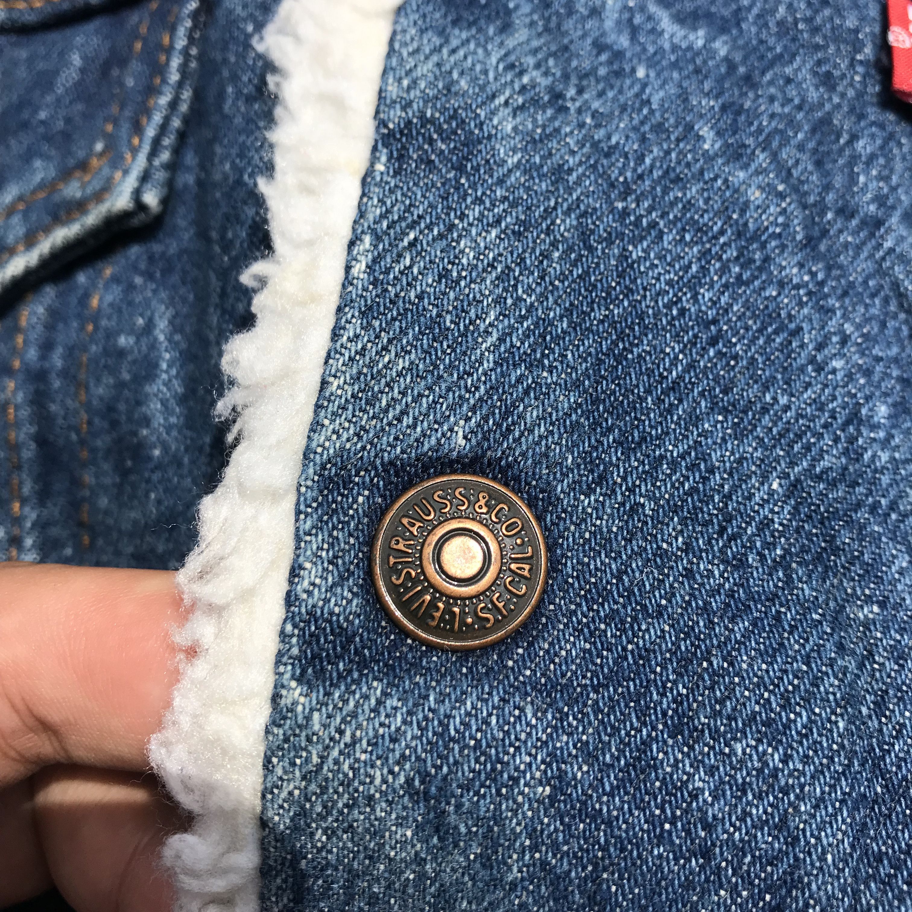 Levi's Vintage 90s Levis Classic Sherpa lined Jeans Trucker Jacket Size US M / EU 48-50 / 2 - 6 Thumbnail