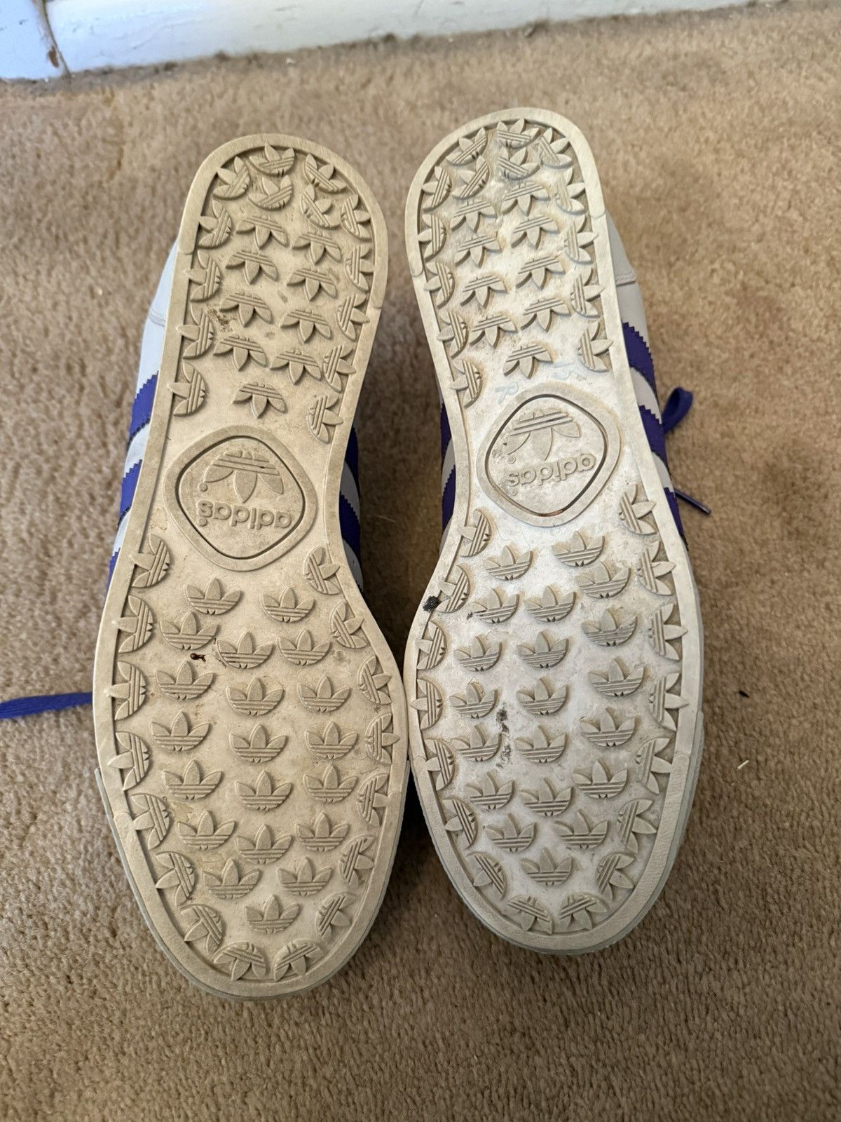 Adidas Adidas Shoes Size US 9.5 / EU 42-43 - 6 Thumbnail
