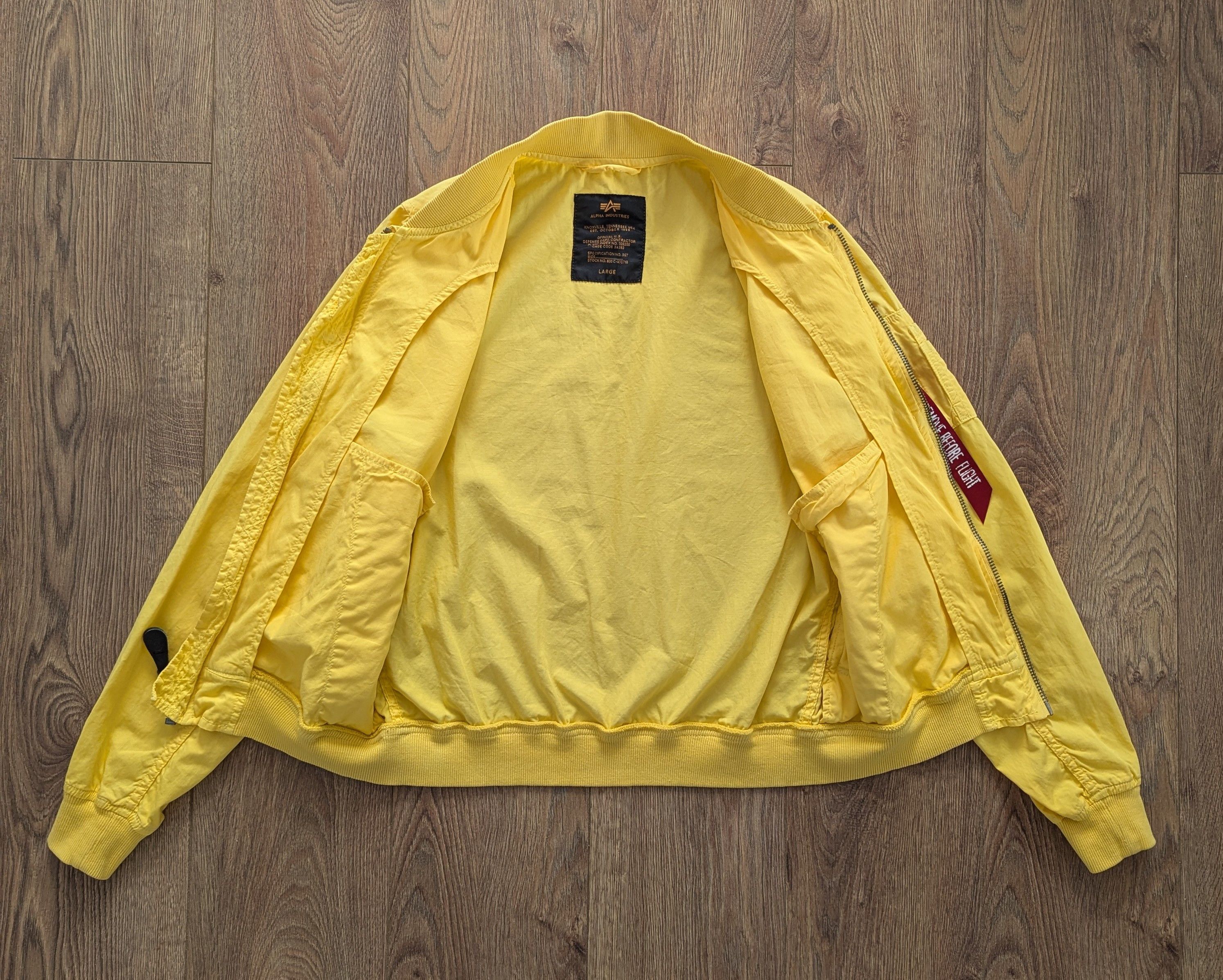 Alpha Industries Alpha Industries MA-1 Yellow Light Bomber Jacket Size L Size US L / EU 52-54 / 3 - 19 Thumbnail