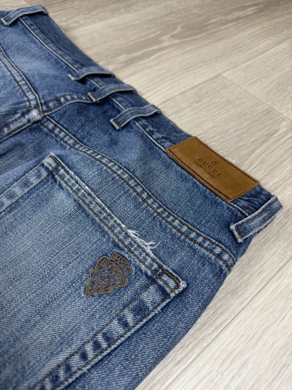 Gucci Vintage Gucci Women Distressed Denim Jeans Size 32" / US 10 / IT 46 - 8 Thumbnail