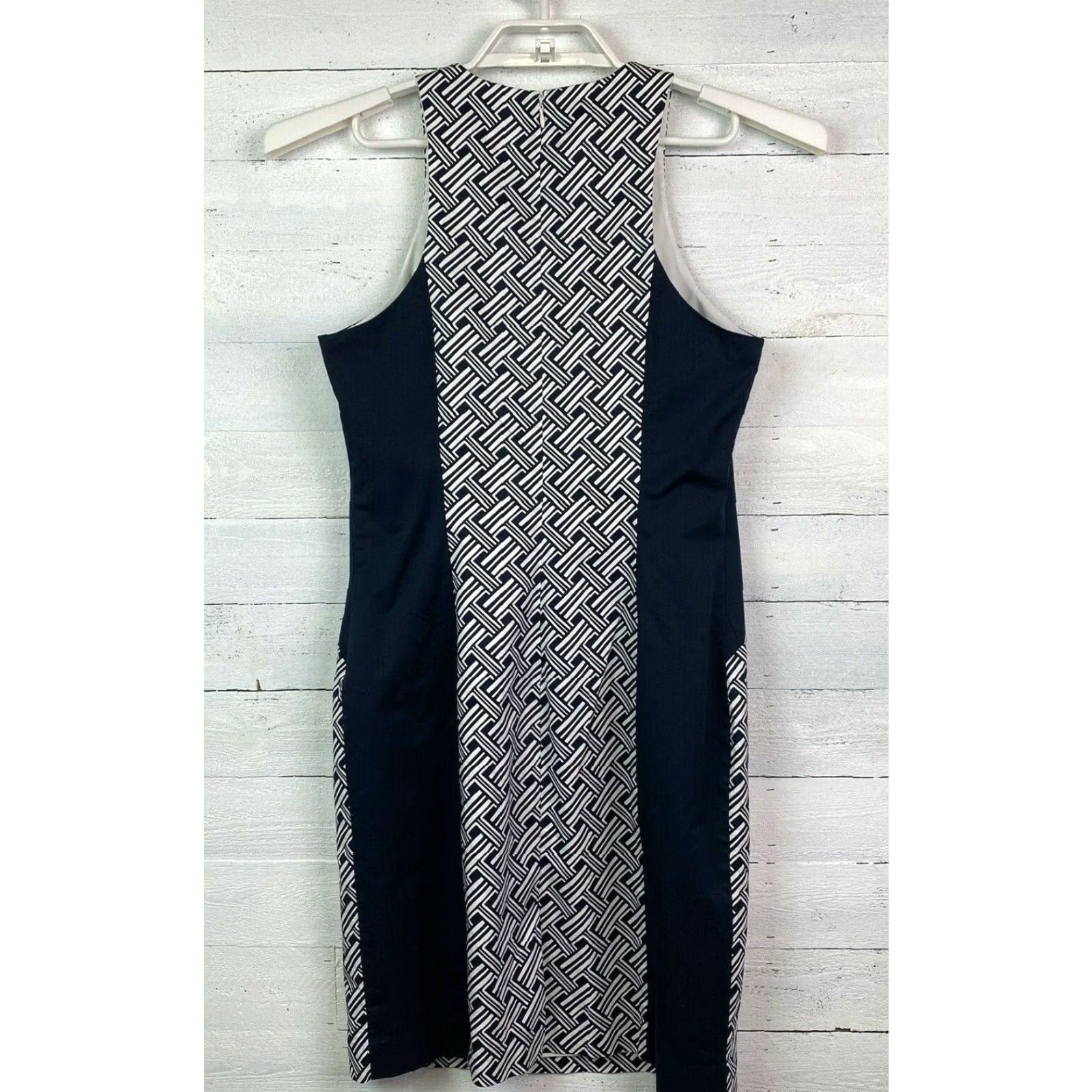 Banana Republic VINTAGE? No, Banana Republic Sheath Dress Blue White Sleeveless Back Zip Lined Career Dress 8 Women Knee Length Geometric Print Blue Womens Dress Size M / US 6-8 / IT 42-44 - 5 Thumbnail