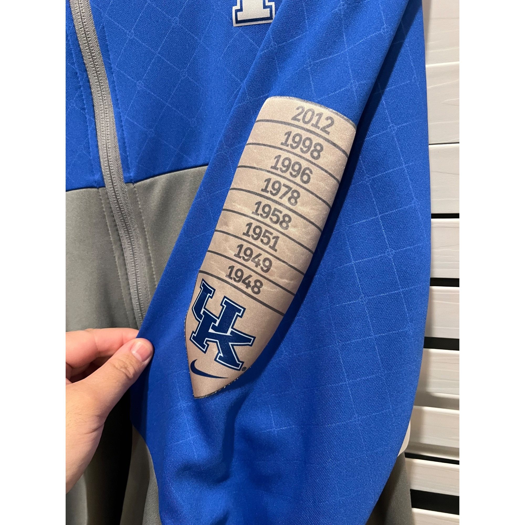 Nike Rare Nike Elite Kentucky Wildcats Jacket - Size XXL Size US XXL / EU 58 / 5 - 3 Thumbnail