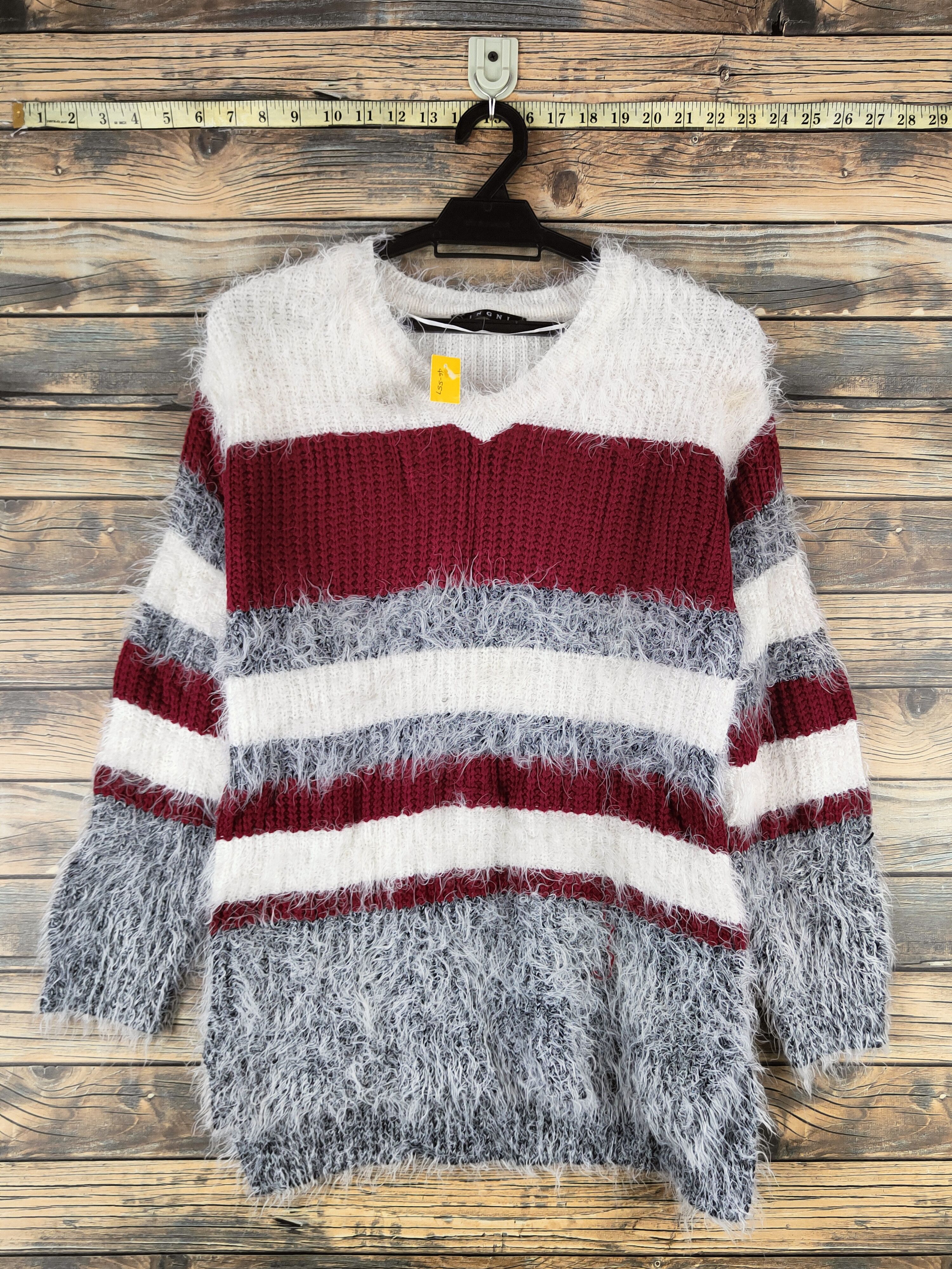Japanese Brand DL Ingni White Maroon Fur Mohair Knitwear #46-557 Size S / US 4 / IT 40 - 1 Thumbnail