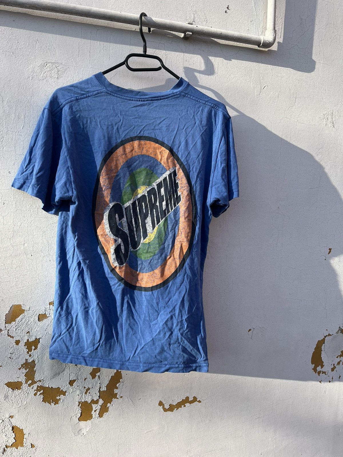 Supreme Rare Supreme “tide” t shirt Size US M / EU 48-50 / 2 - 2 Thumbnail