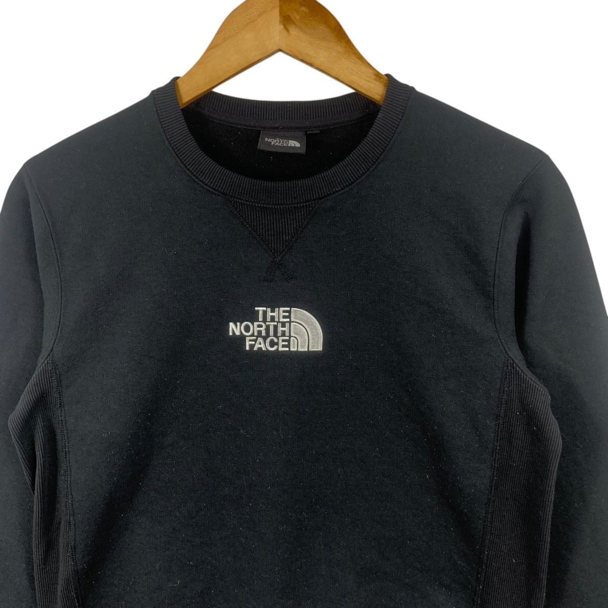 The North Face Vintage THE NORTH FACE Embroidered Center Logo Sweatshirt Size S / US 4 / IT 40 - 5 Thumbnail