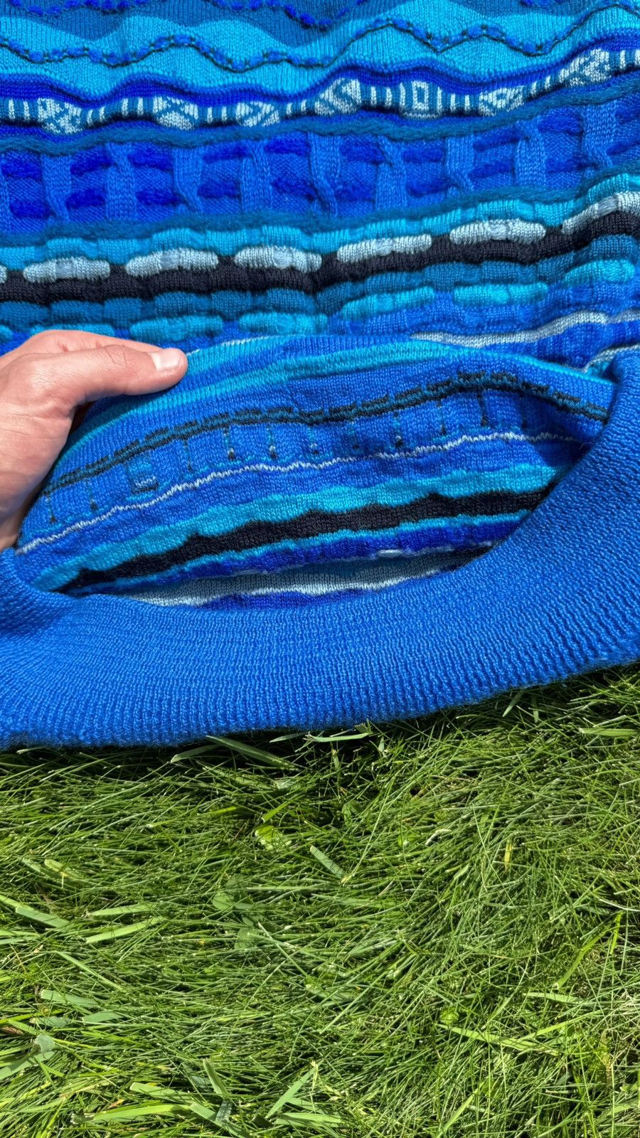 Coogi × Vintage Sweater Coogi Vintage Blue Y2K 3D Knit Very Rare Size US L / EU 52-54 / 3 - 3 Thumbnail