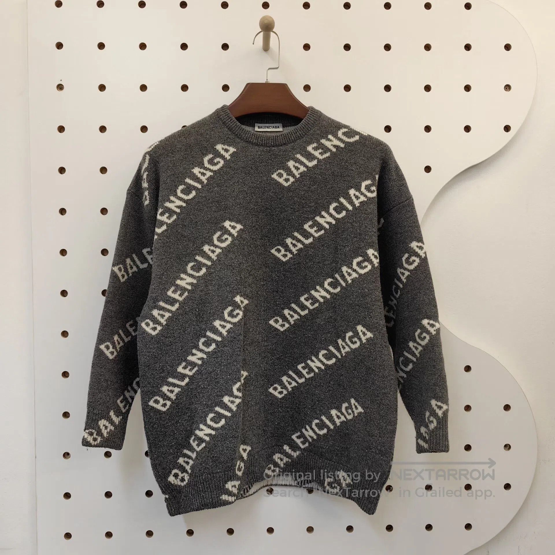 Balenciaga Balenciaga Grey Logo Knit Sweater XS. Size US XS / EU 42 / 0 - 1 Thumbnail