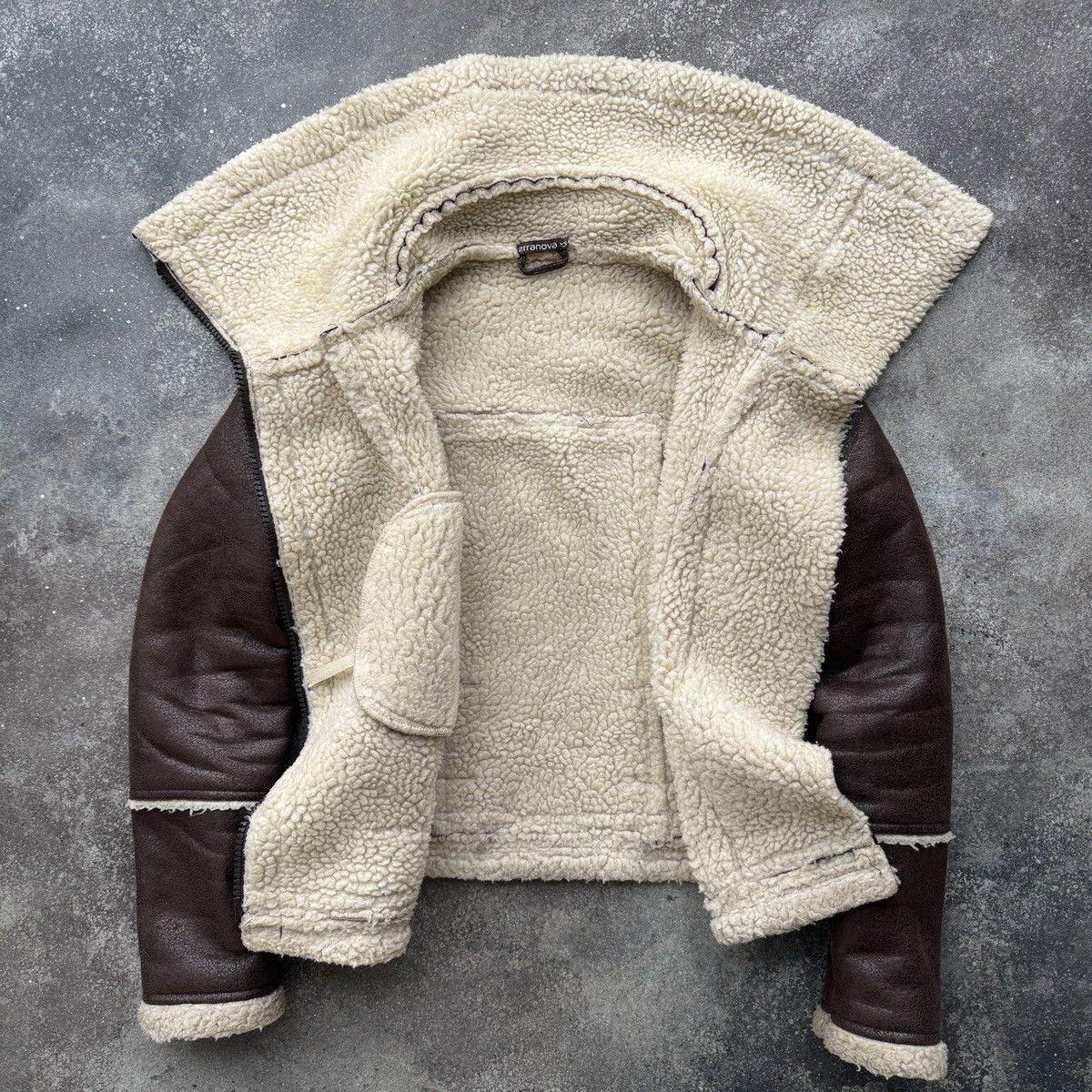 20471120 Y2K Glamour Faux Fur Shearling/Sheepskin Cropped Jacket Size XS / US 0-2 / IT 36-38 - 10 Thumbnail