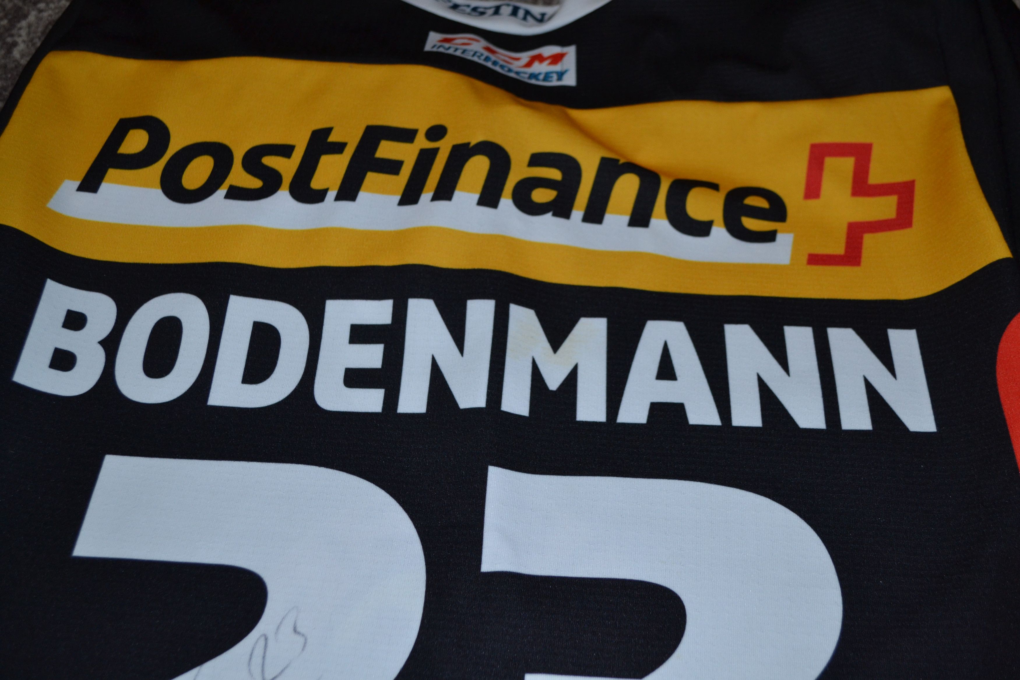 Other SC Bern Switzerland Match Worn Hockey Jersey Signed Maillot Size US L / EU 52-54 / 3 - 8 Thumbnail