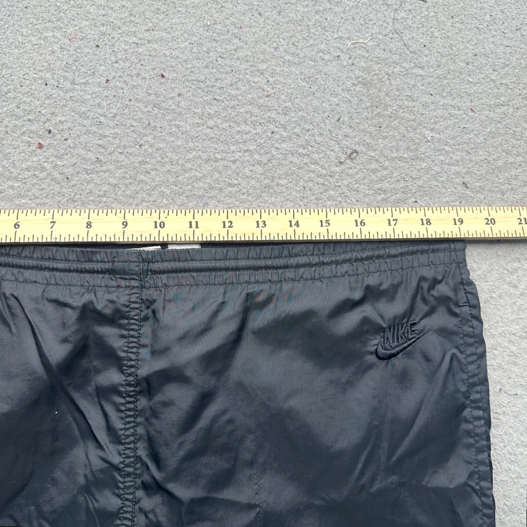 Nike VINTAGE Nike Windbreaker Pants Mens Large Black Logo Anke Zip Size US 33 - 7 Thumbnail