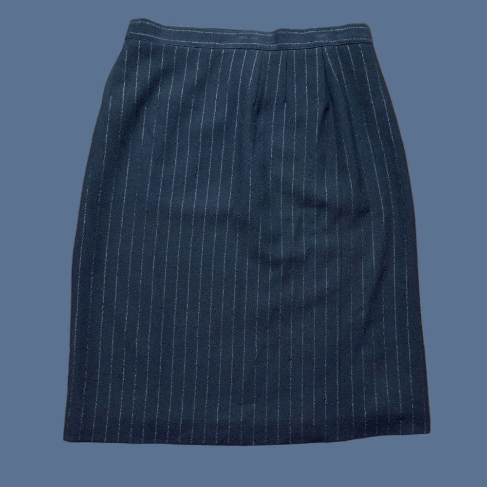 Armani VINTAGE Armani Collezioni Skirt Womens Size 12 Black Gray Striped Wool Skirt Size 34" / US 12 / IT 48 - 1 Thumbnail