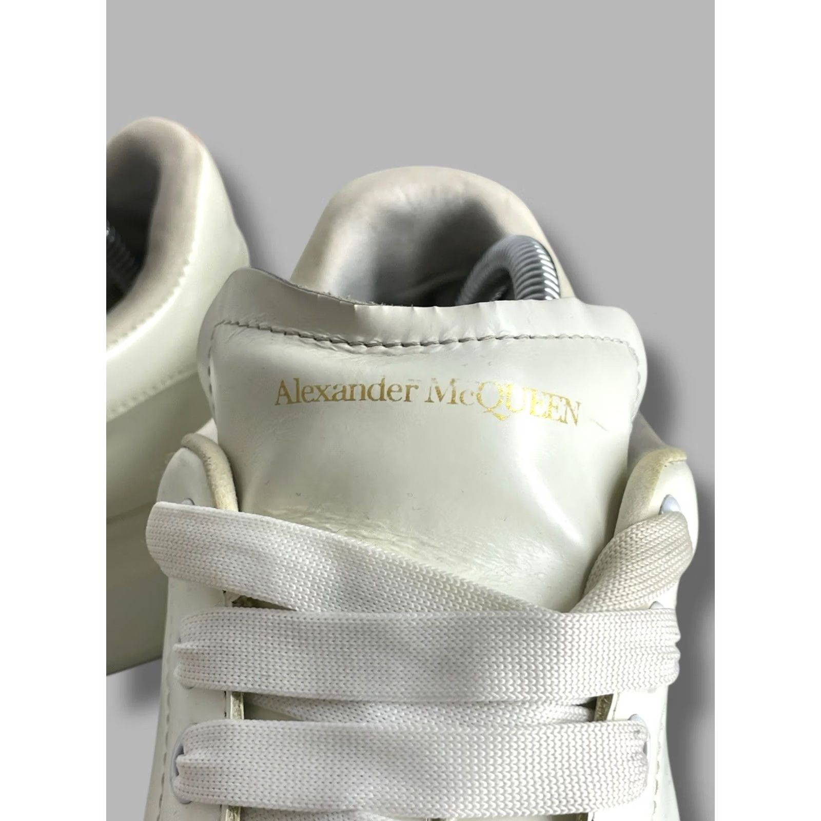 Alexander McQueen Alexander McQueen Men’s Oversized Sneakers Shoes White Leather Casual US 11.5 Mens Size US 11 / EU 44 - 5 Thumbnail