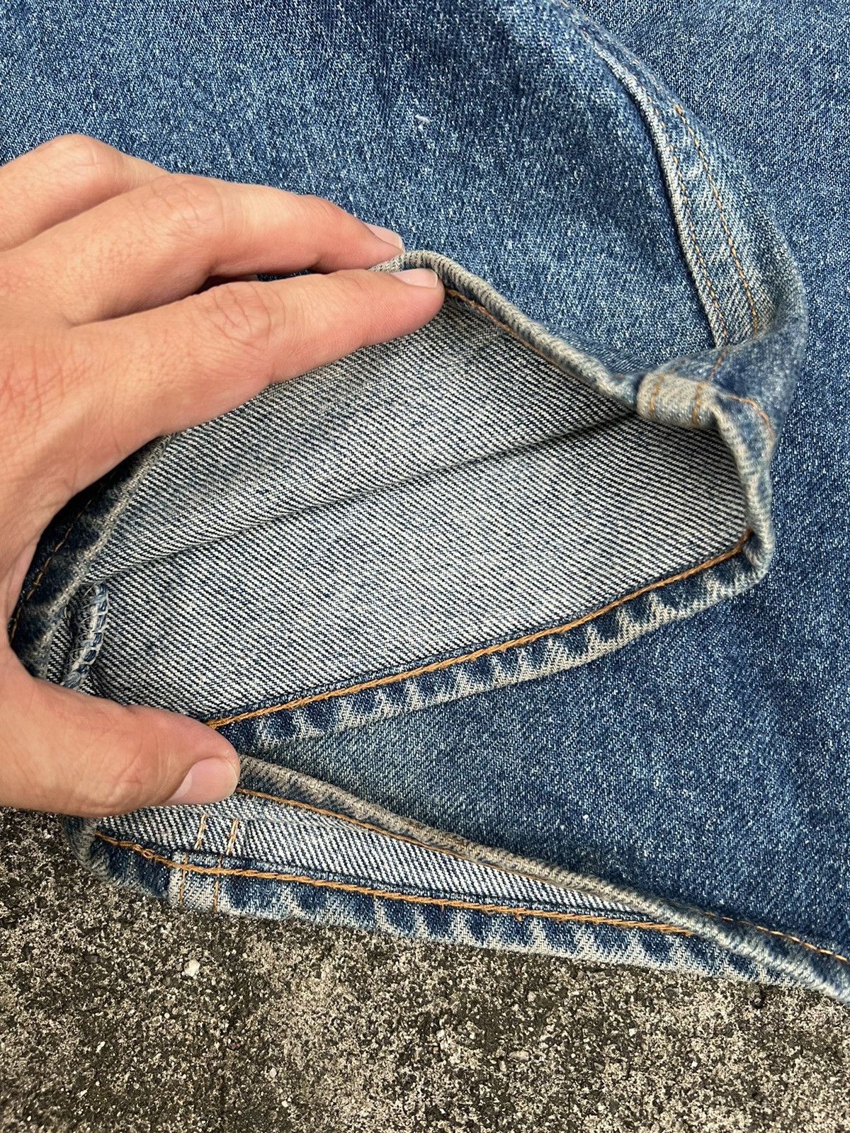 Levi's 💥FLARE💥 VTG 90’S LEVIS 517 DISTRESSED JEANS VERY RARE Size US 32 / EU 48 - 6 Thumbnail