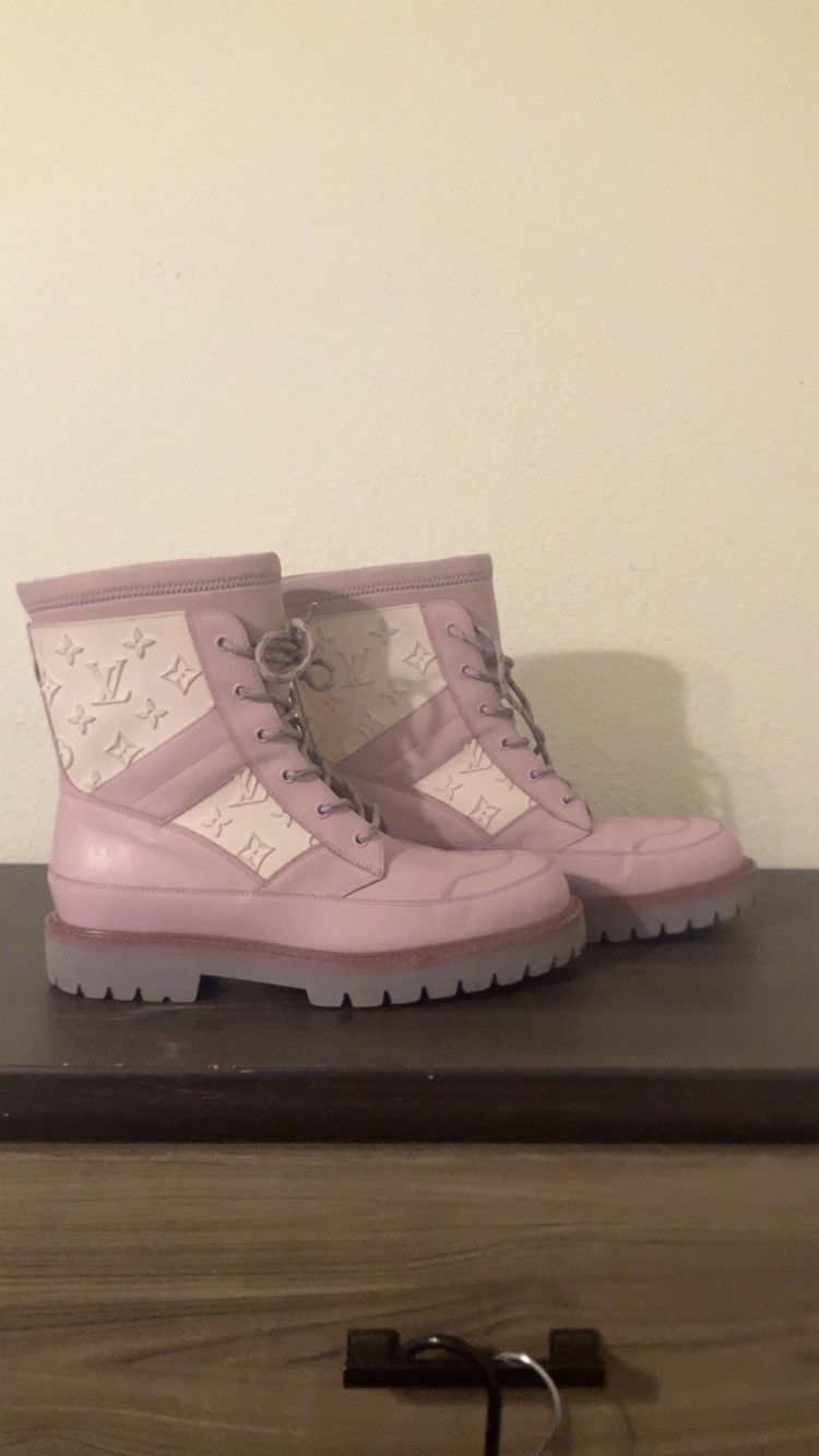 Louis Vuitton Louis Vuitton Pink/White Monogram Boots Size US 9 / EU 42 - 1 Thumbnail