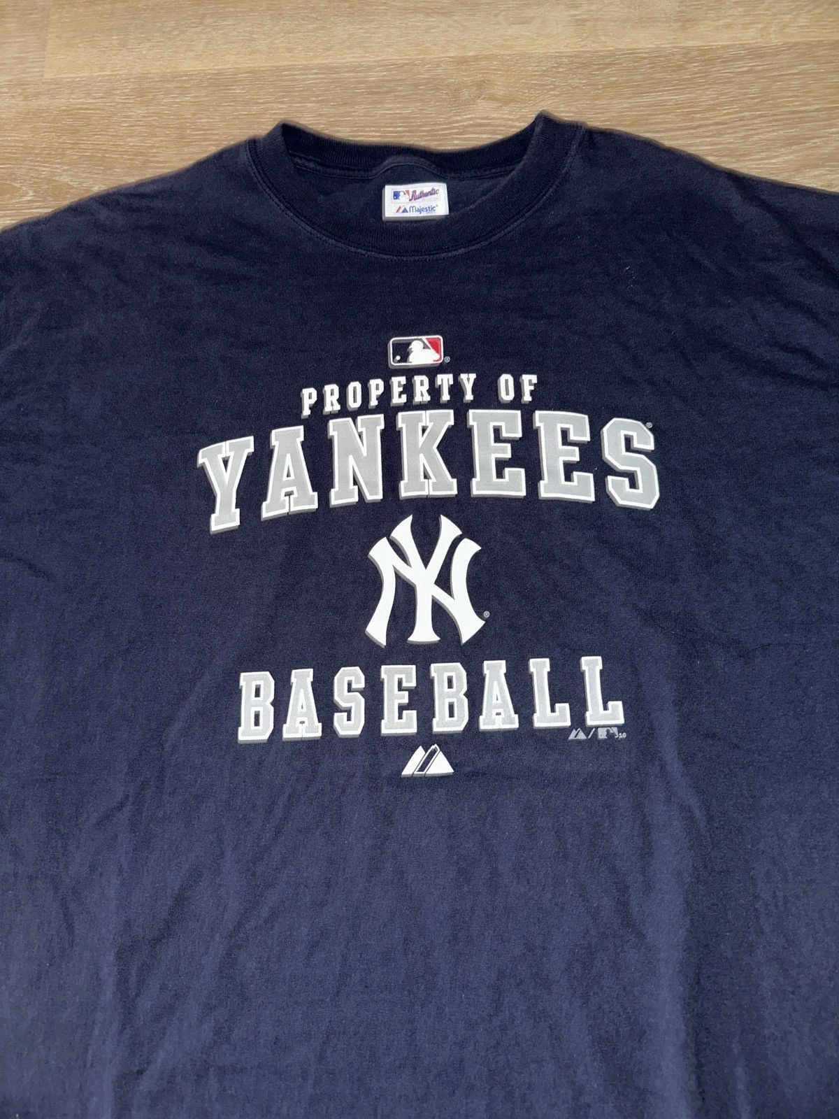 Majestic 2010 Majestic Athletic New York Yankees T-Shirt Size US XL / EU 56 / 4 - 3 Thumbnail