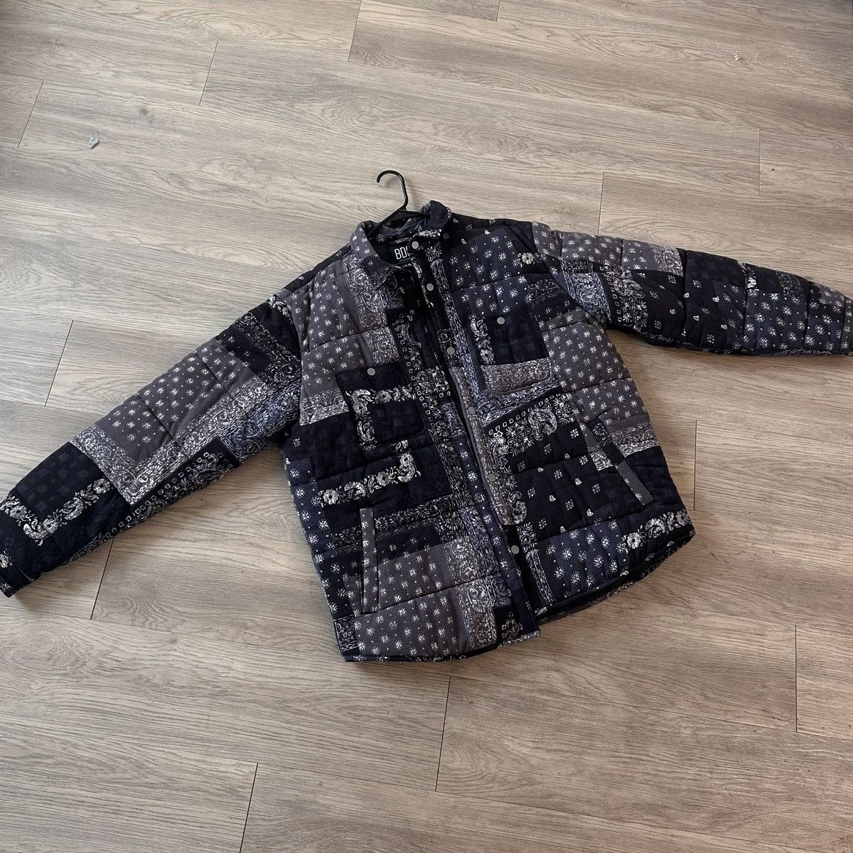 Urban Outfitters Blue & Grey Paisley Puffer Jacket Size US XL / EU 56 / 4 - 1 Thumbnail