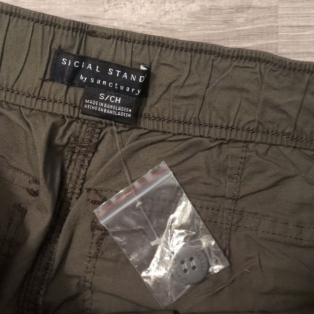 Sanctuary Sanctuary NWOT green shorts size small Size 31" - 3 Thumbnail