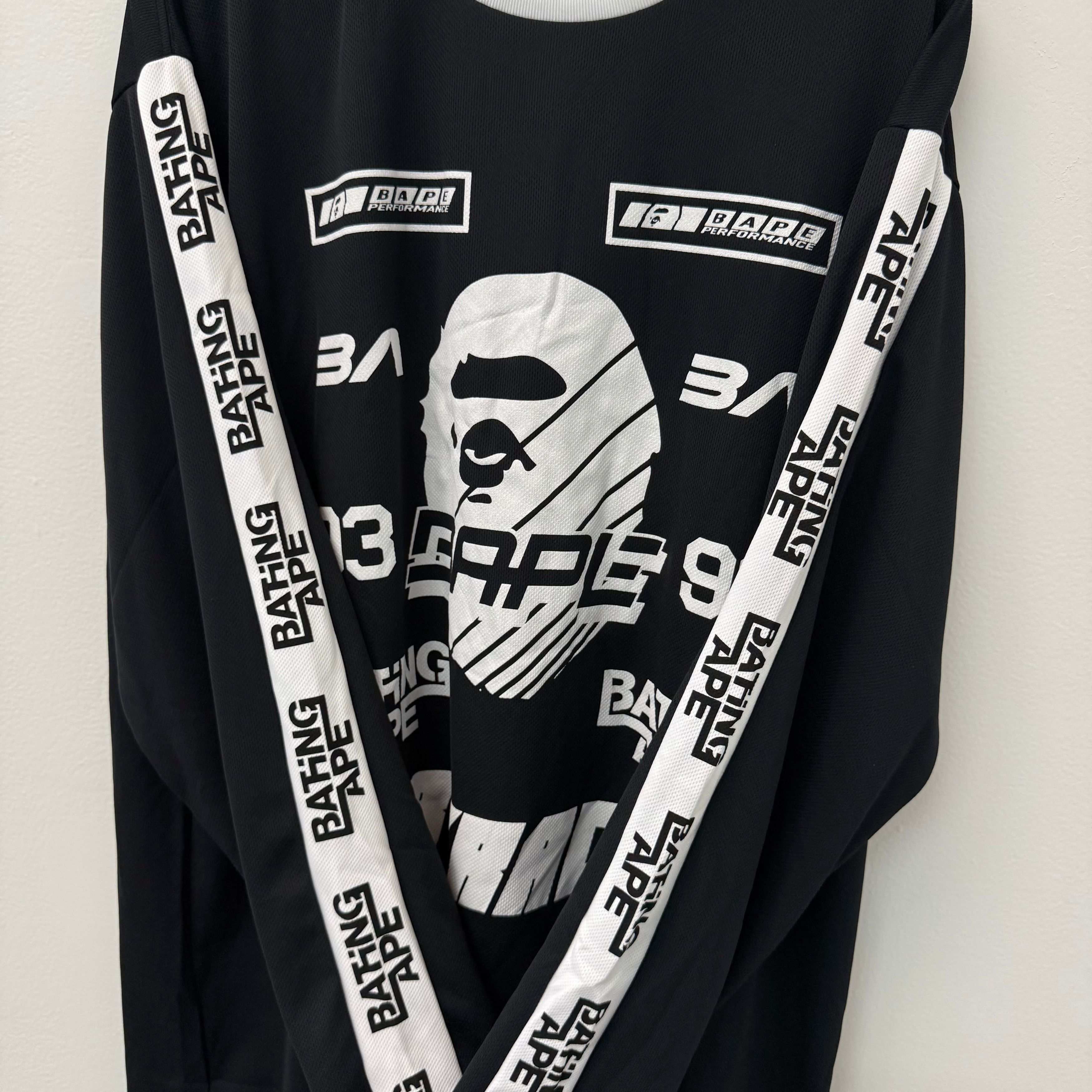 Bape Bape A Bathing Ape Performance Logo Crewneck - Size XXL Size US XXL / EU 58 / 5 - 2 Thumbnail