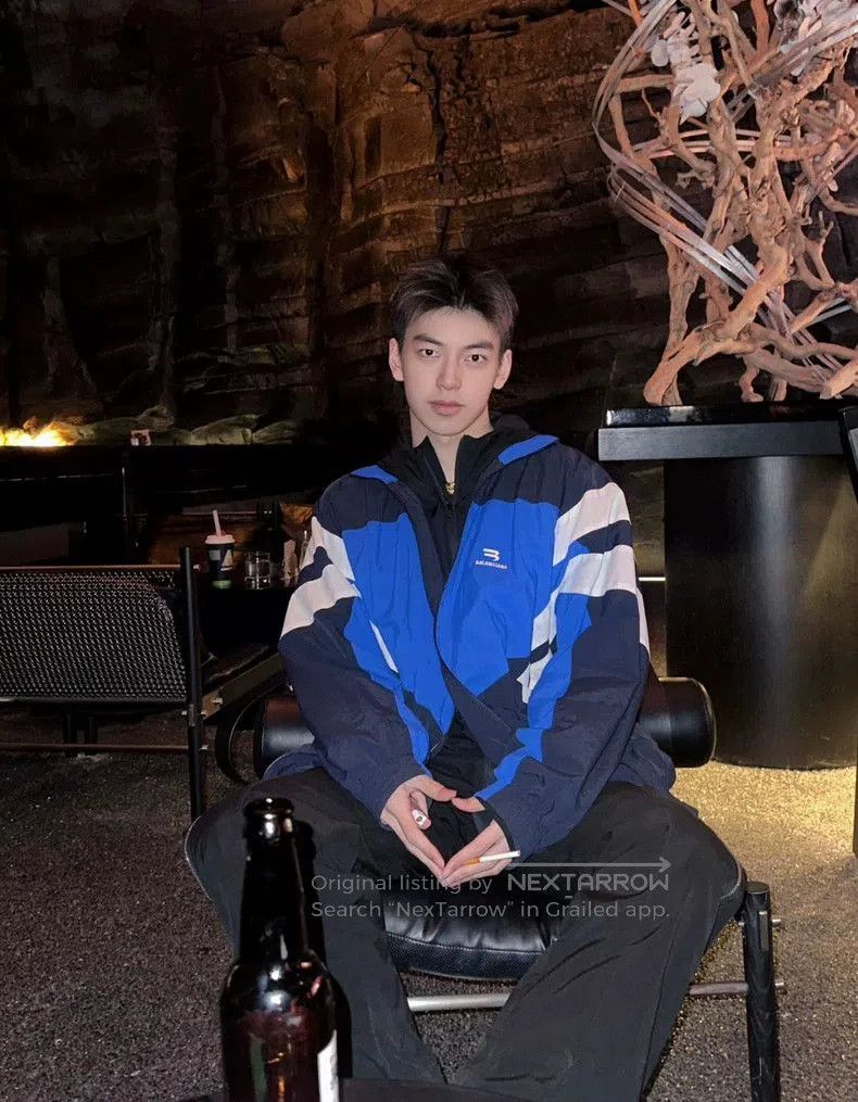 Balenciaga Balenciaga White Blue School Jacket. Size US XXS / EU 40 - 6 Thumbnail