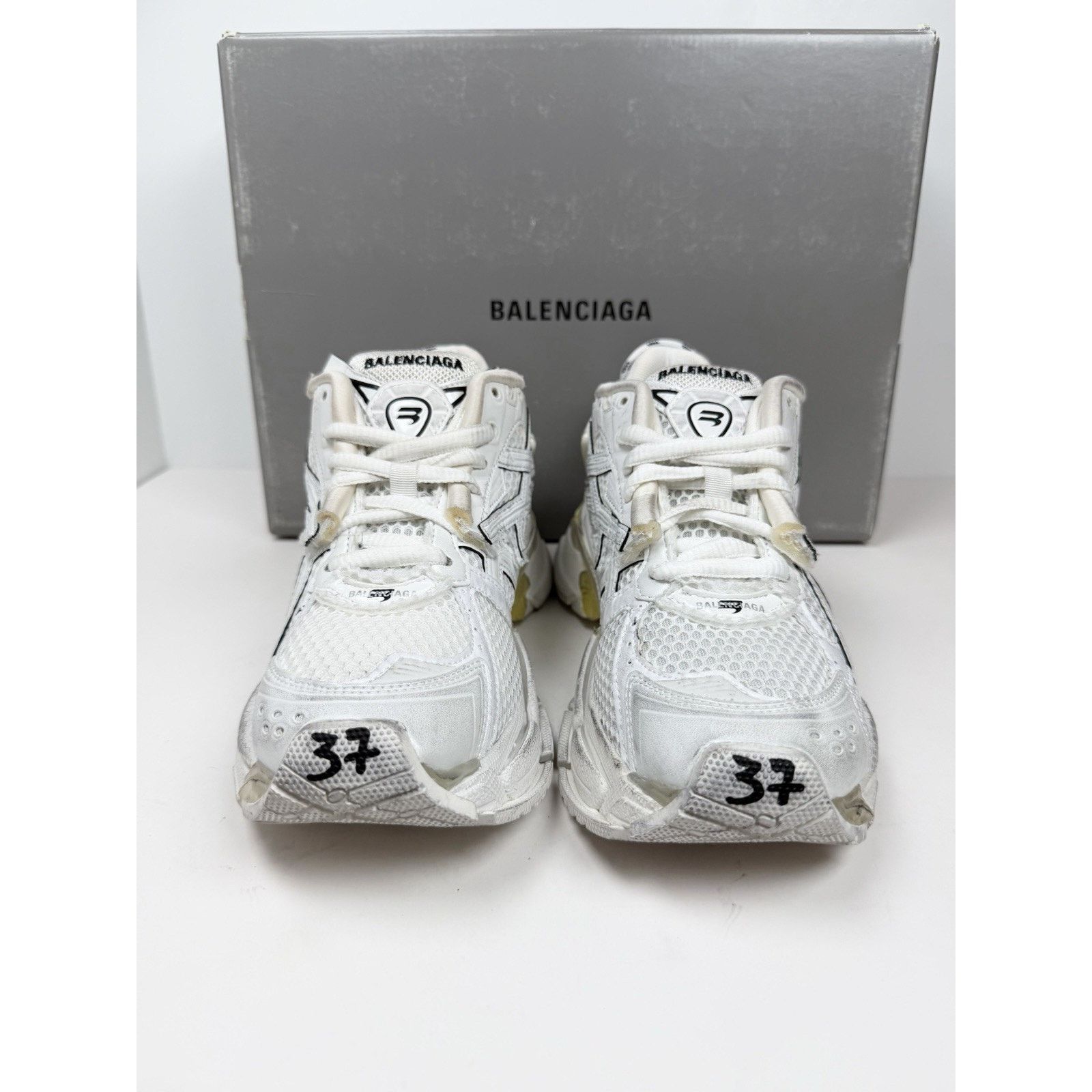 Balenciaga Size 37EU/7W - Balenciaga Runner White Distressed NEW Size US 7 / IT 37 - 4 Thumbnail